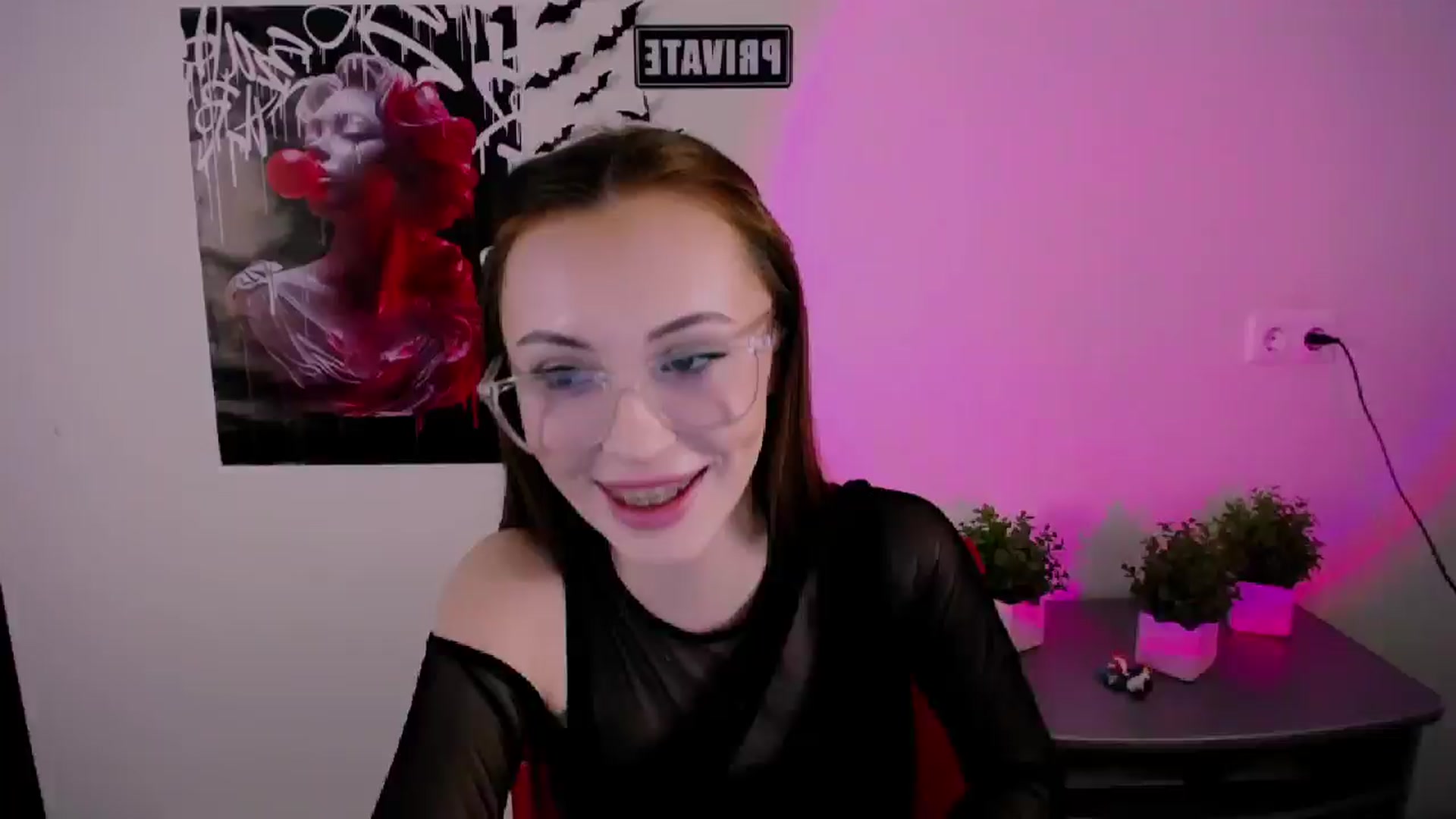 Gallery image thumbnail from Nikonara_'s myfreecams stream on, 03/08/2025, 16:12 image 12 of 20