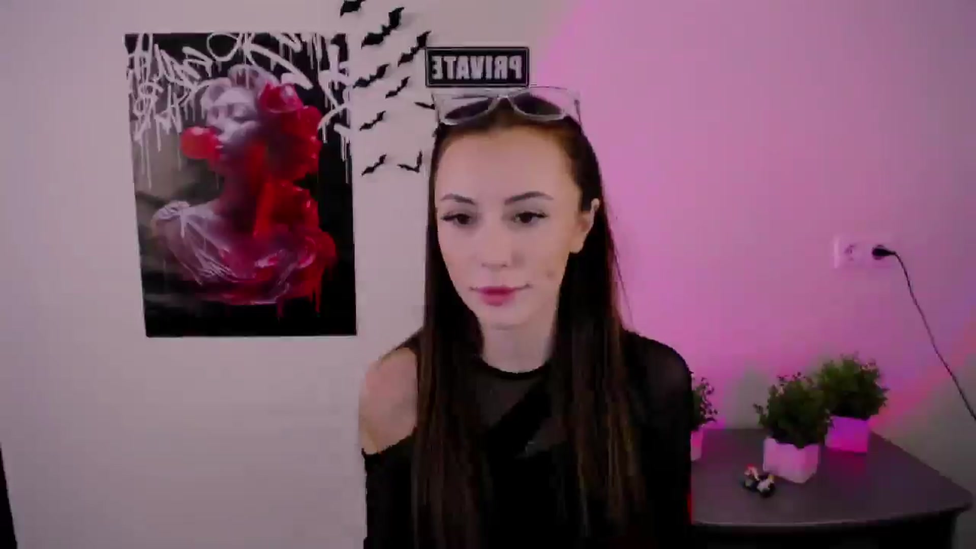 Gallery image thumbnail from Nikonara_'s myfreecams stream on, 03/08/2025, 16:12 image 2 of 20