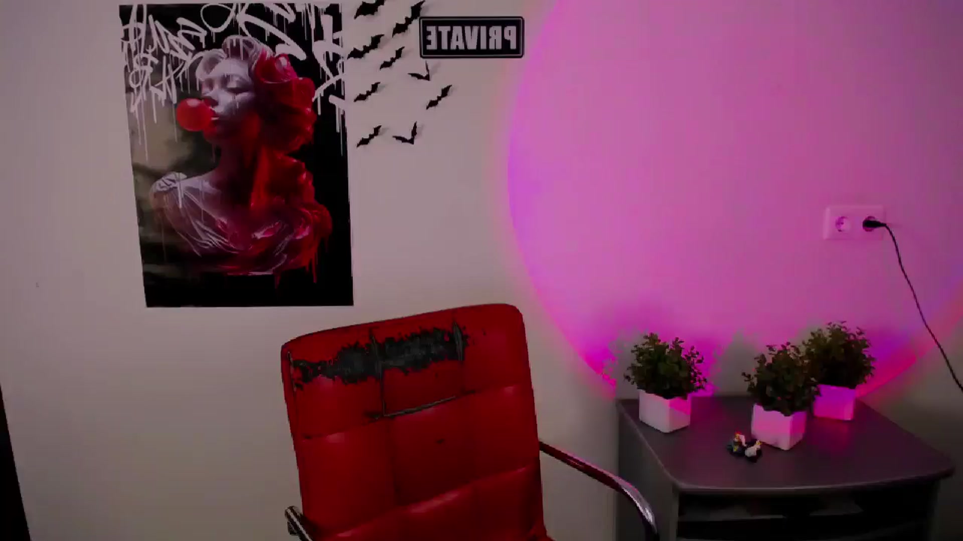 Gallery image thumbnail from Nikonara_'s myfreecams stream on, 03/08/2025, 16:12 image 14 of 20