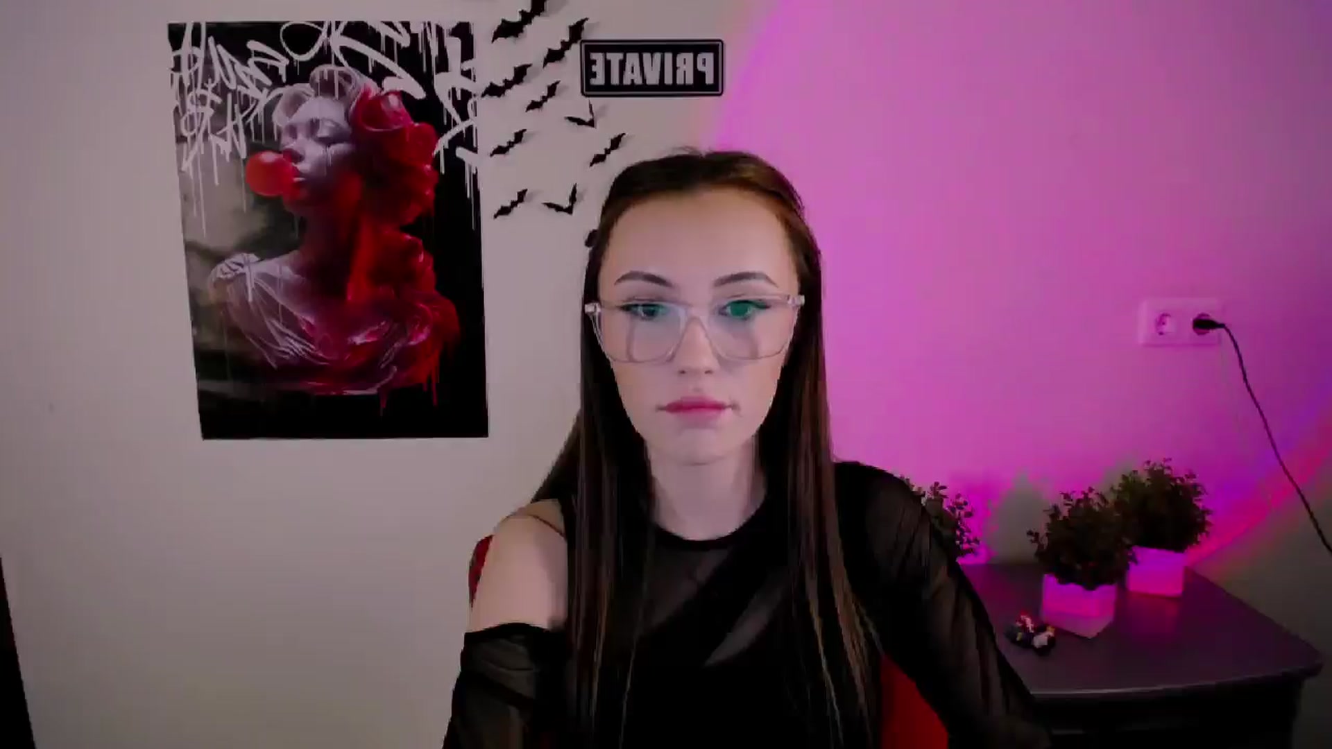 Gallery image thumbnail from Nikonara_'s myfreecams stream on, 03/08/2025, 16:12 image 15 of 20