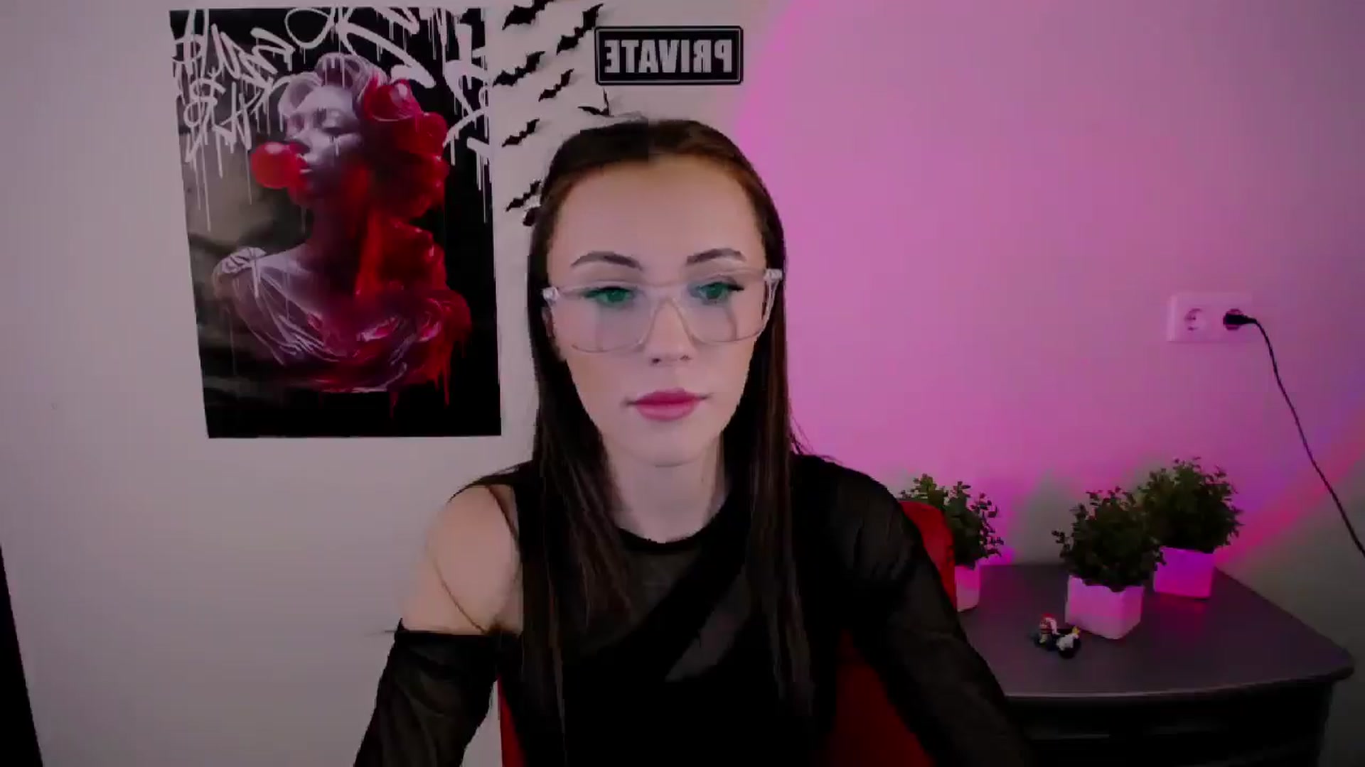 Gallery image thumbnail from Nikonara_'s myfreecams stream on, 03/08/2025, 16:12 image 10 of 20