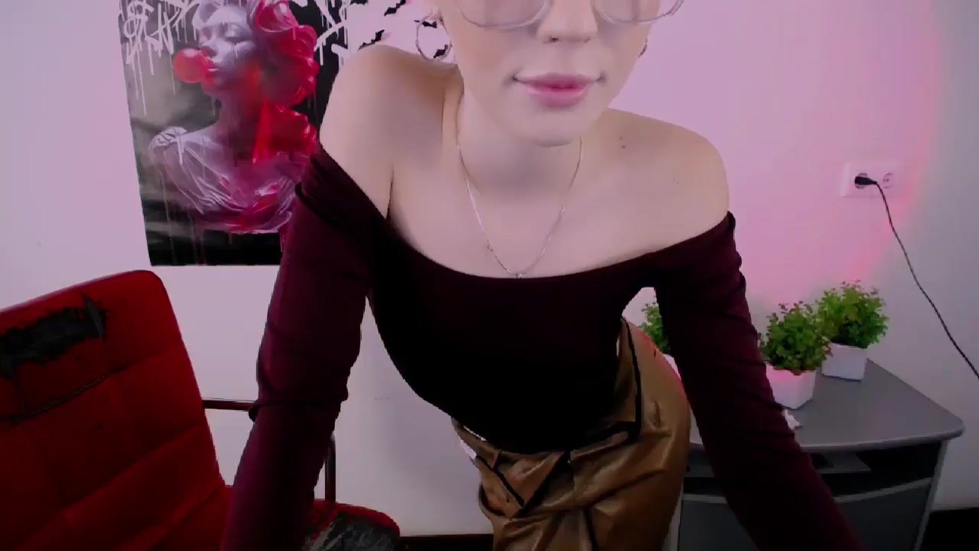 Gallery image thumbnail from Nikonara_'s myfreecams stream on, 03/09/2025, 14:12 image 7 of 20
