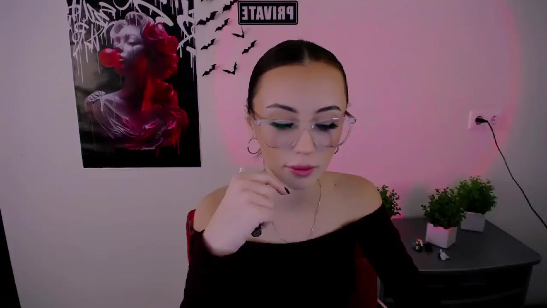Gallery image thumbnail from Nikonara_'s myfreecams stream on, 03/09/2025, 14:12 image 5 of 20