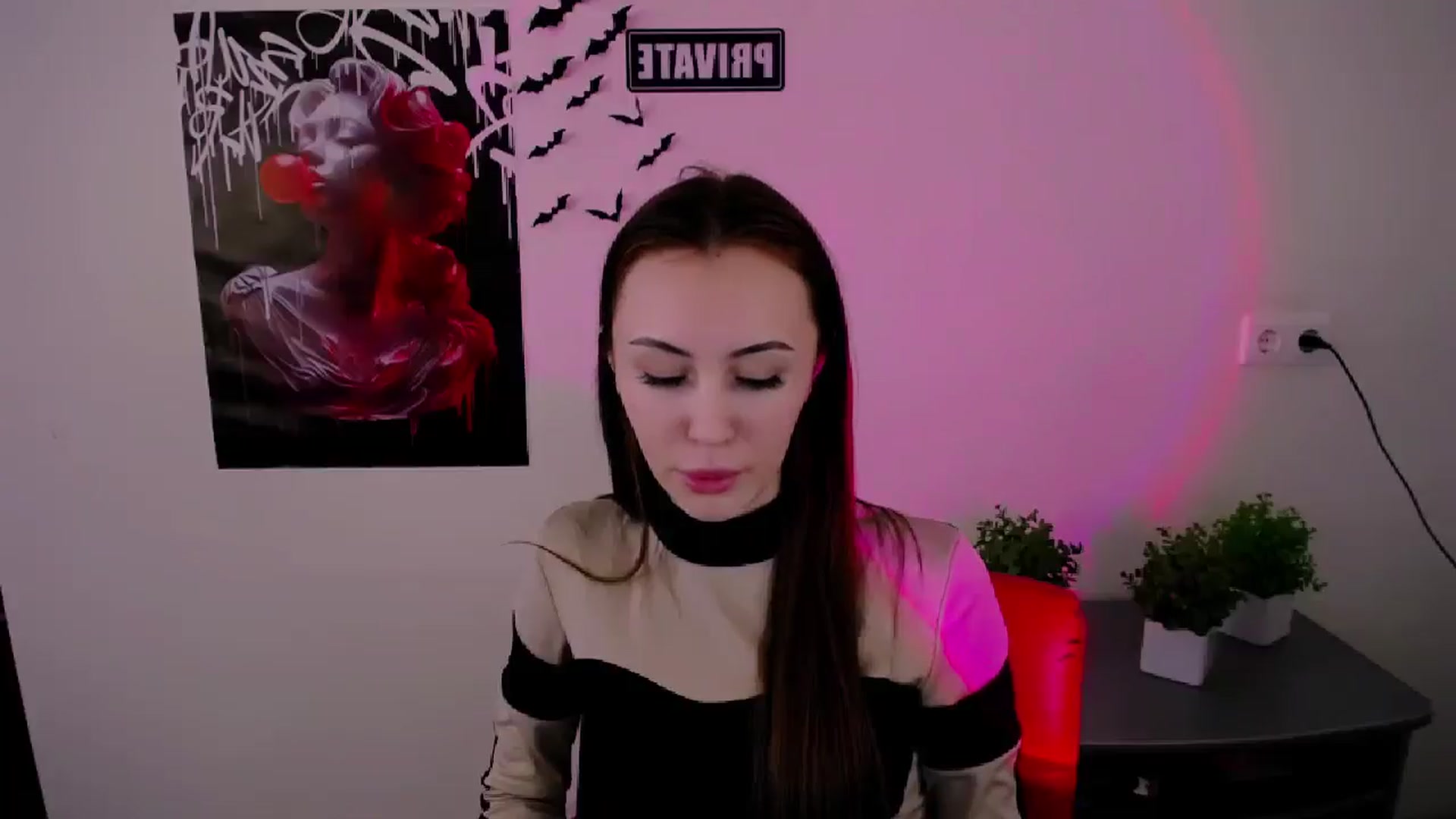Gallery image thumbnail from Nikonara_'s myfreecams stream on, 03/16/2025, 13:43 image 18 of 20