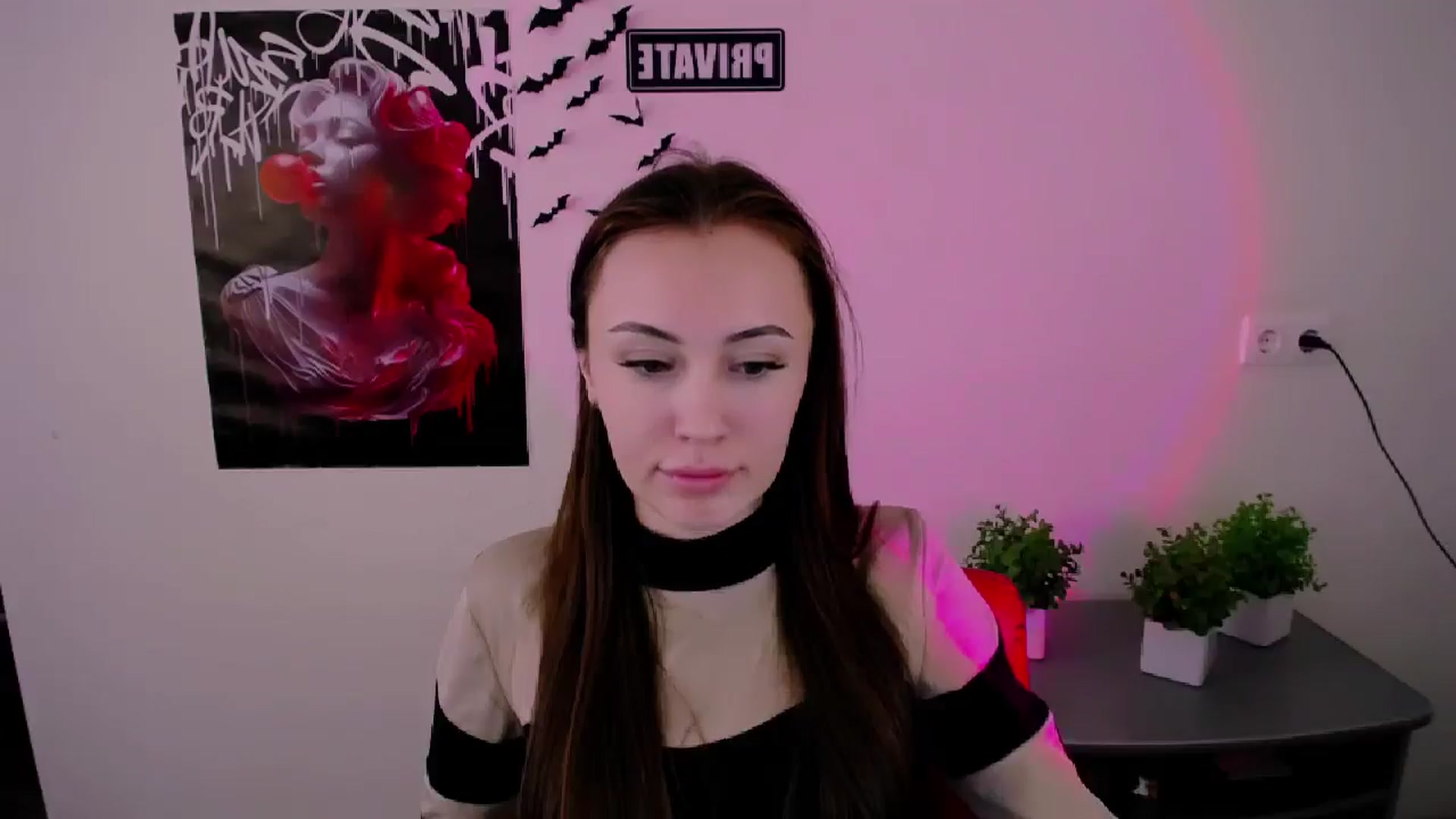 Gallery image thumbnail from Nikonara_'s myfreecams stream on, 03/16/2025, 13:43 image 12 of 20