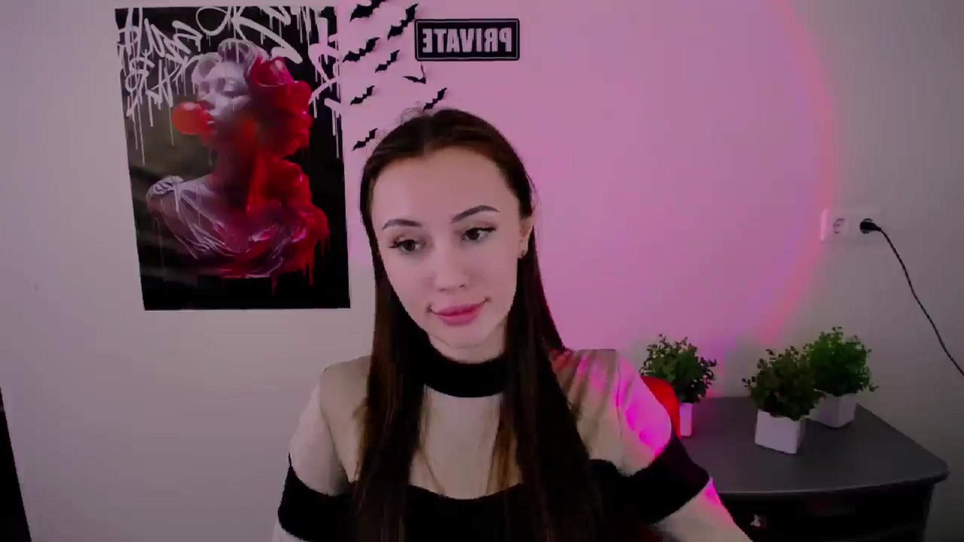 Gallery image thumbnail from Nikonara_'s myfreecams stream on, 03/16/2025, 13:43 image 13 of 20