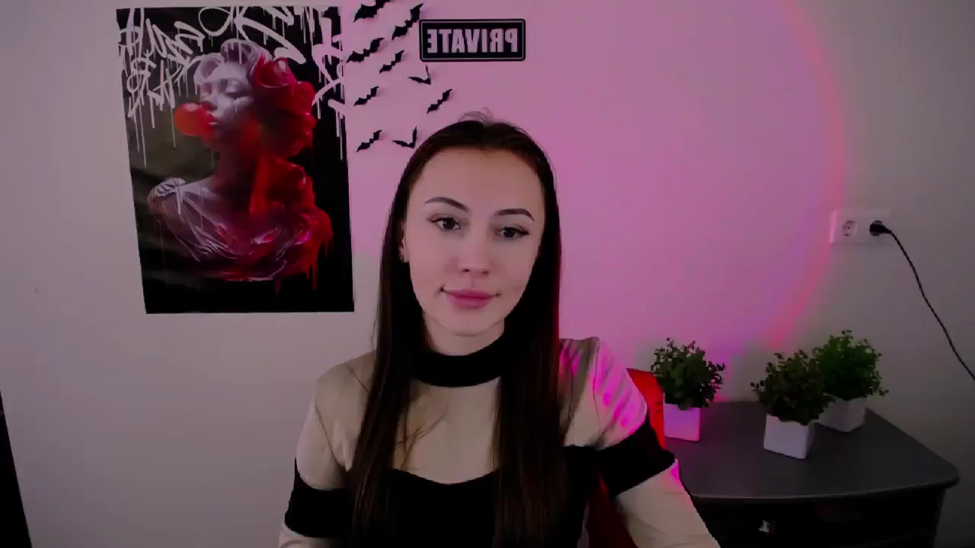 Gallery image thumbnail from Nikonara_'s myfreecams stream on, 03/16/2025, 13:43 image 16 of 20