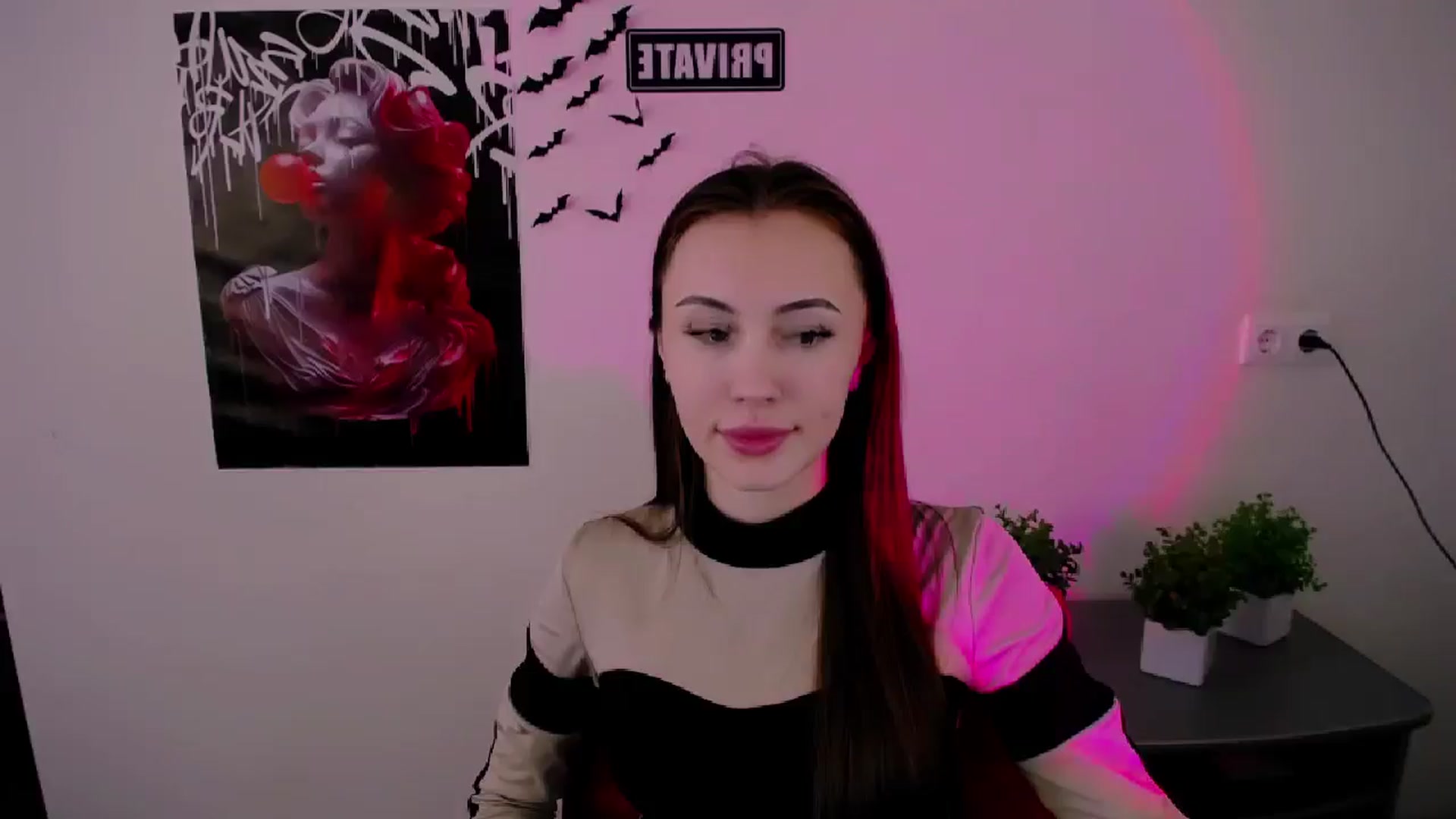 Gallery image thumbnail from Nikonara_'s myfreecams stream on, 03/16/2025, 13:43 image 17 of 20