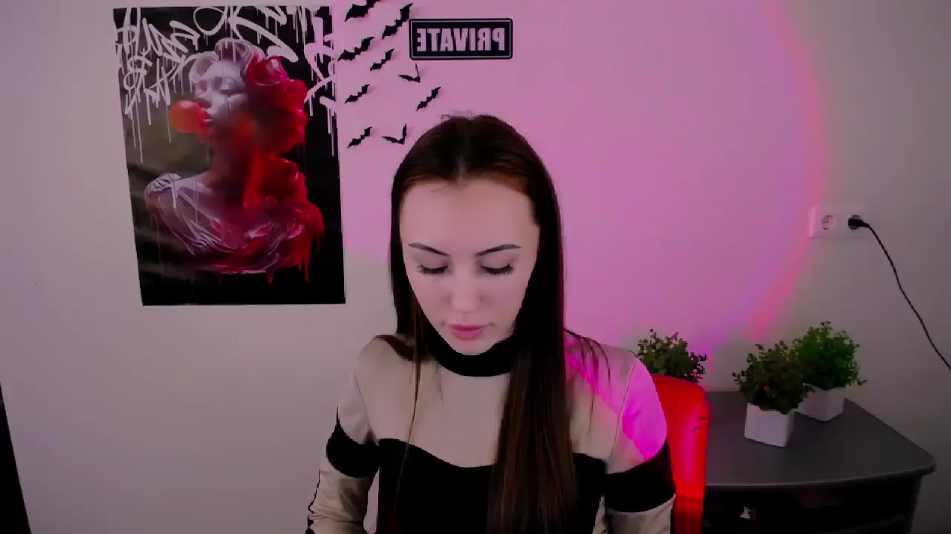 Gallery image thumbnail from Nikonara_'s myfreecams stream on, 03/16/2025, 13:43 image 19 of 20