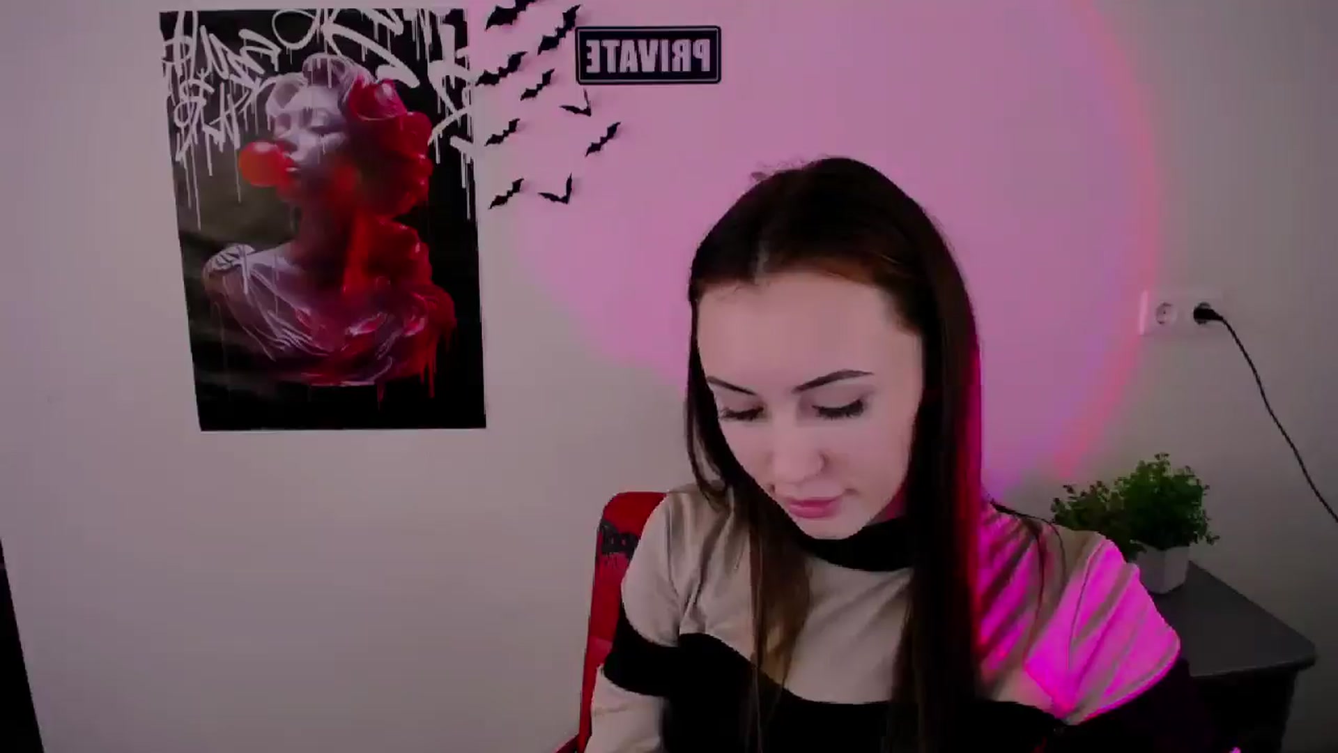 Gallery image thumbnail from Nikonara_'s myfreecams stream on, 03/16/2025, 13:43 image 20 of 20