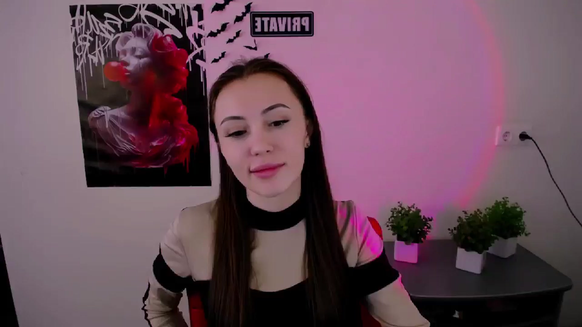 Gallery image thumbnail from Nikonara_'s myfreecams stream on, 03/16/2025, 13:43 image 11 of 20