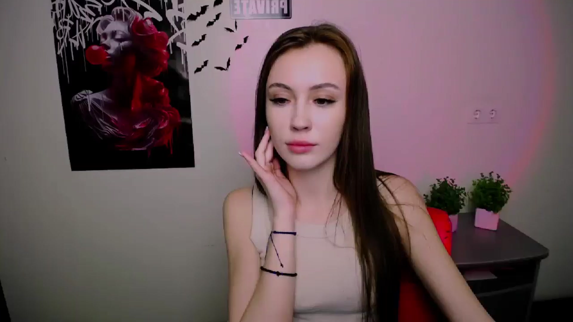Gallery image thumbnail from Nikonara_'s myfreecams stream on, 04/13/2025, 18:14 image 9 of 20