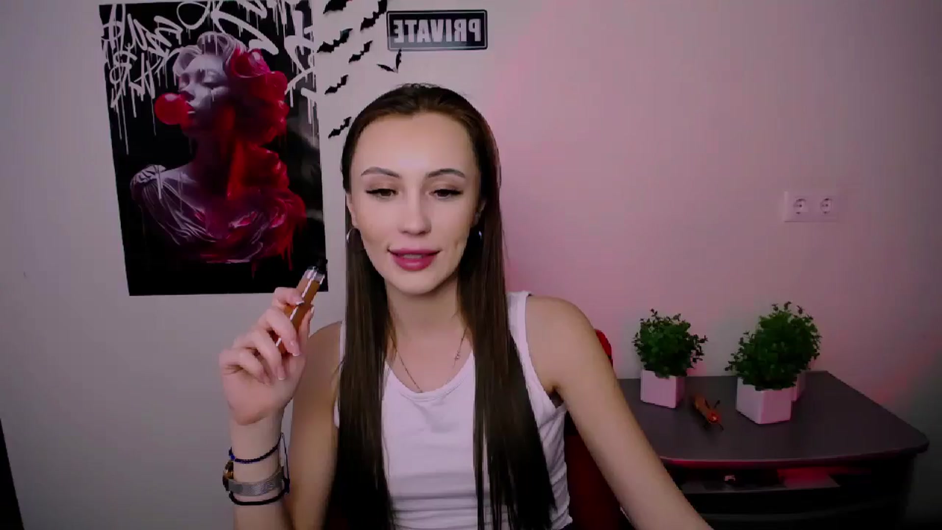 Gallery image thumbnail from Nikonara_'s myfreecams stream on, 04/19/2025, 15:52 image 1 of 20