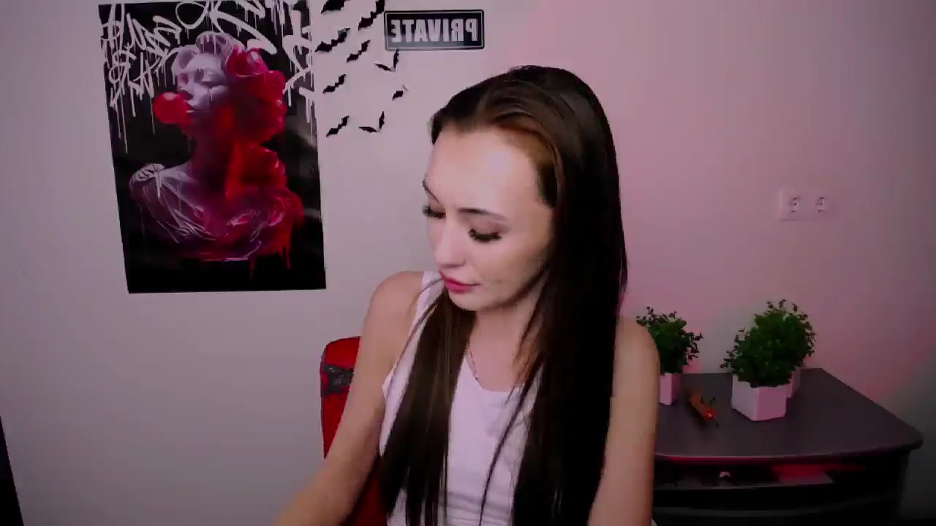 Gallery image thumbnail from Nikonara_'s myfreecams stream on, 04/19/2025, 15:52 image 7 of 20