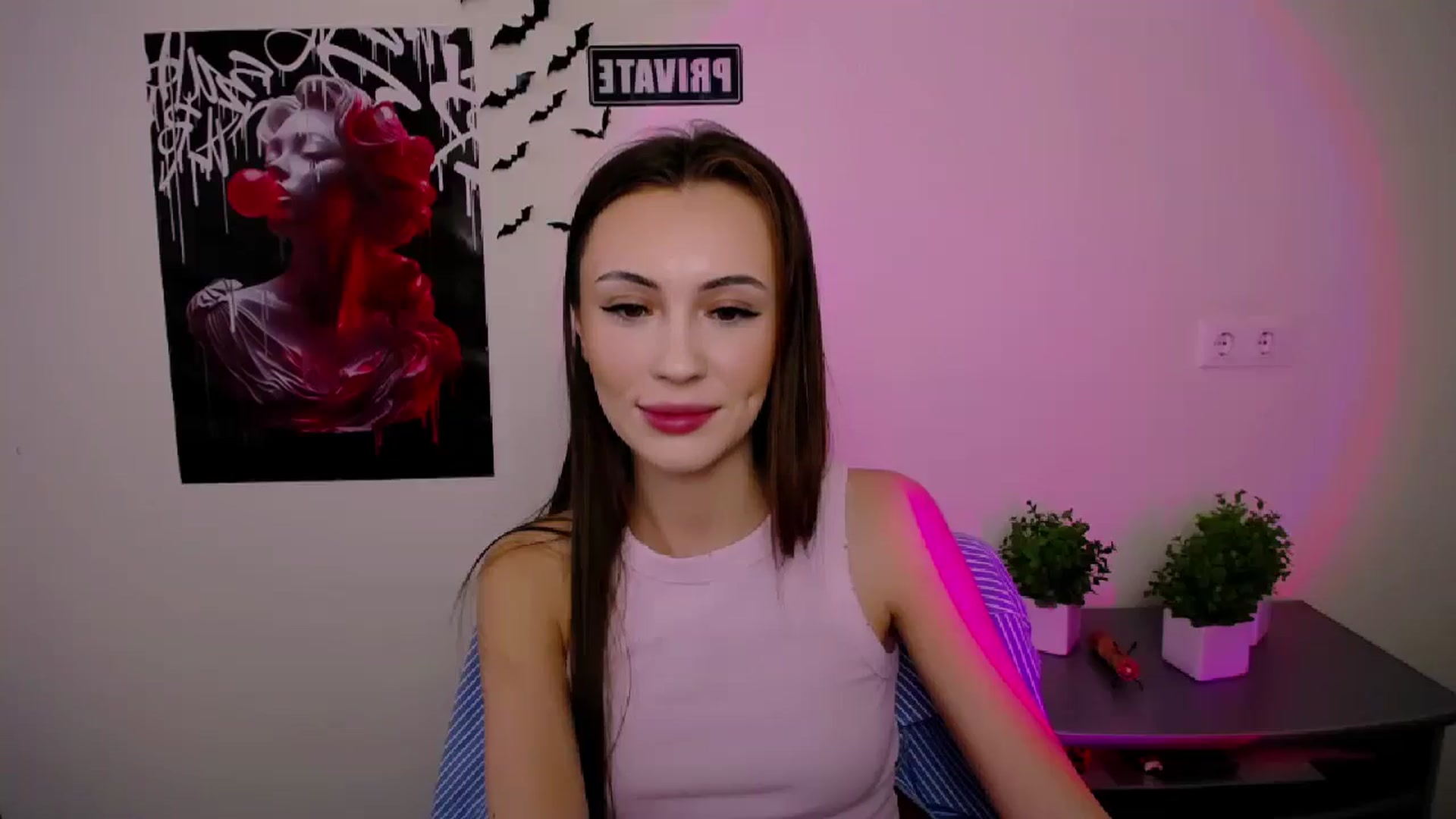 Gallery image thumbnail from Nikonara_'s myfreecams stream on, 04/20/2025, 12:45 image 4 of 20