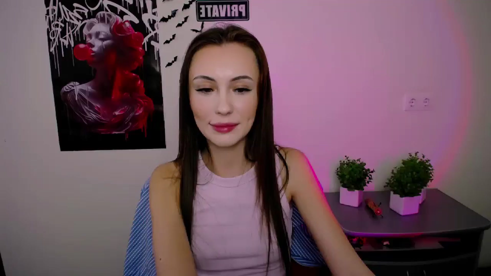 Gallery image thumbnail from Nikonara_'s myfreecams stream on, 04/20/2025, 12:45 image 12 of 20