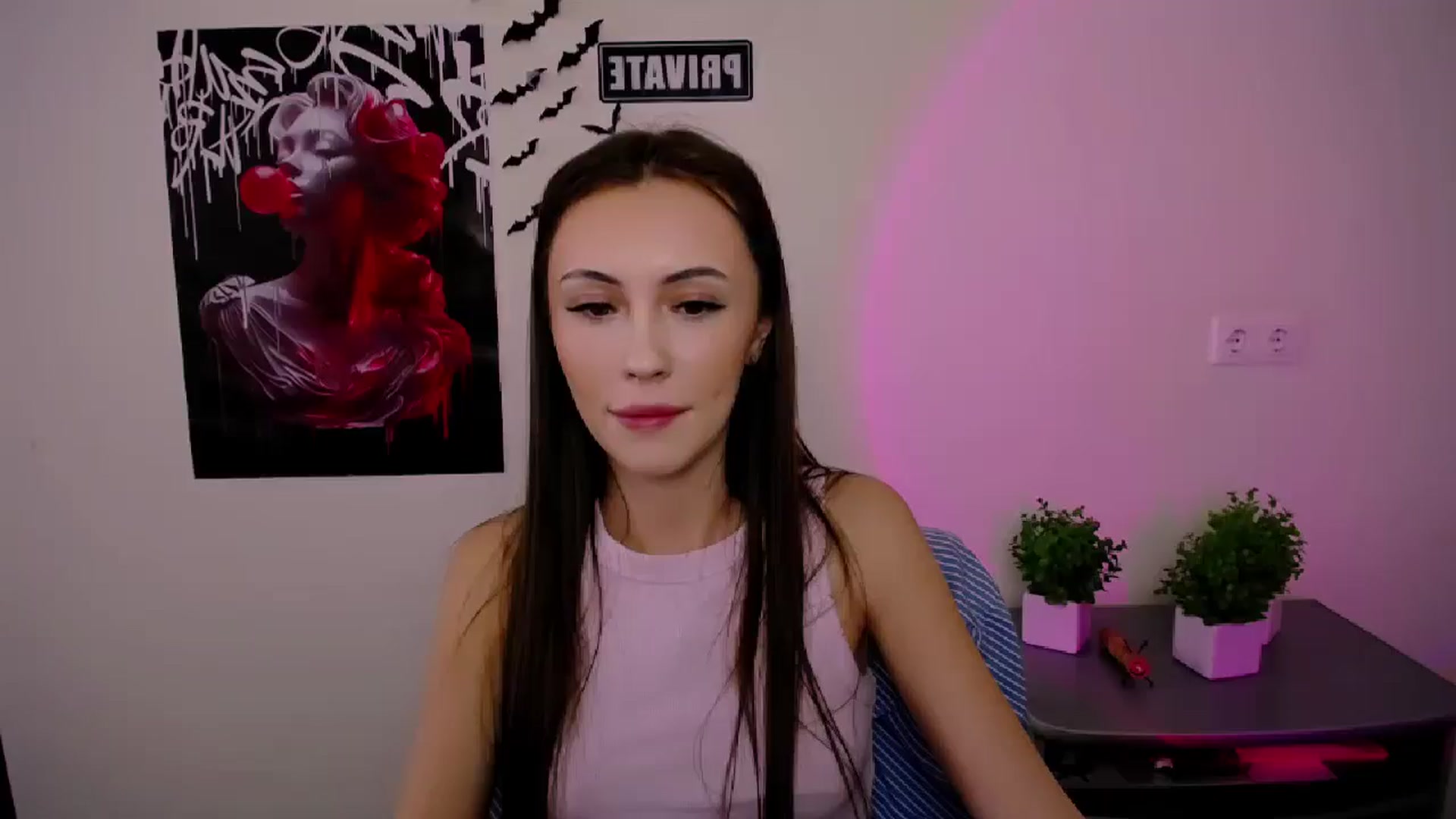 Gallery image thumbnail from Nikonara_'s myfreecams stream on, 04/20/2025, 14:21 image 10 of 20