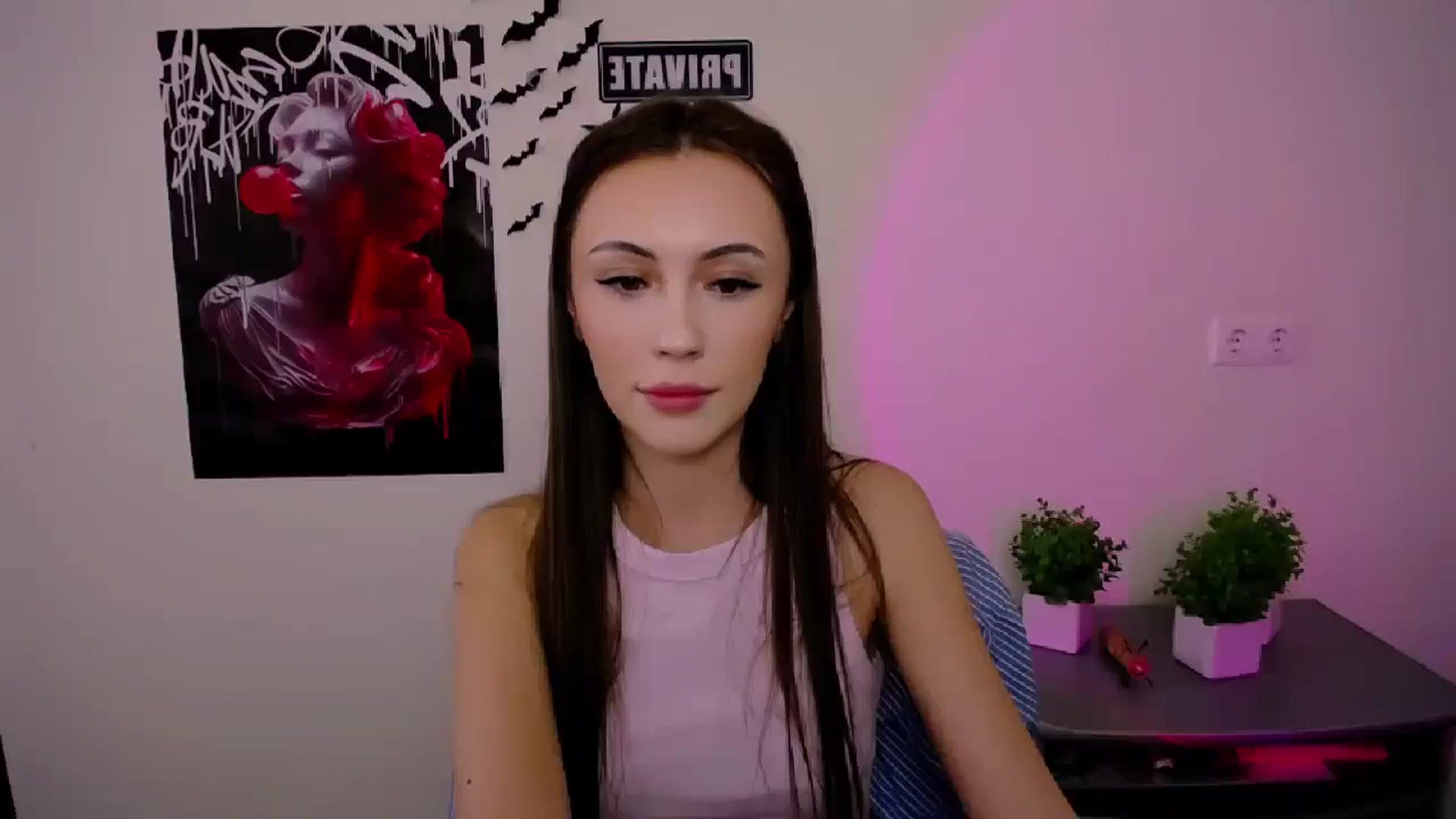 Gallery image thumbnail from Nikonara_'s myfreecams stream on, 04/20/2025, 14:21 image 12 of 20