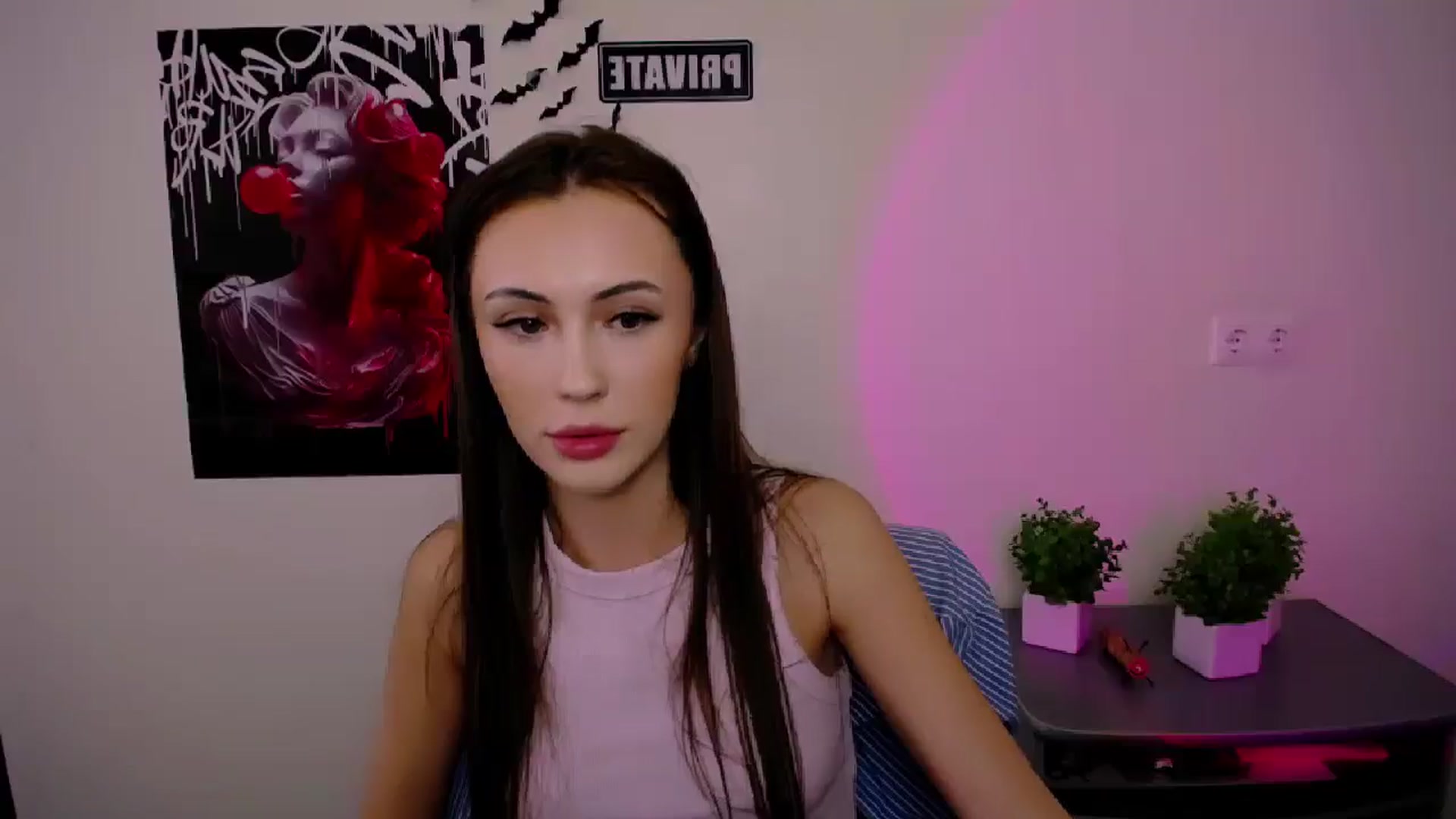 Gallery image thumbnail from Nikonara_'s myfreecams stream on, 04/20/2025, 14:21 image 8 of 20