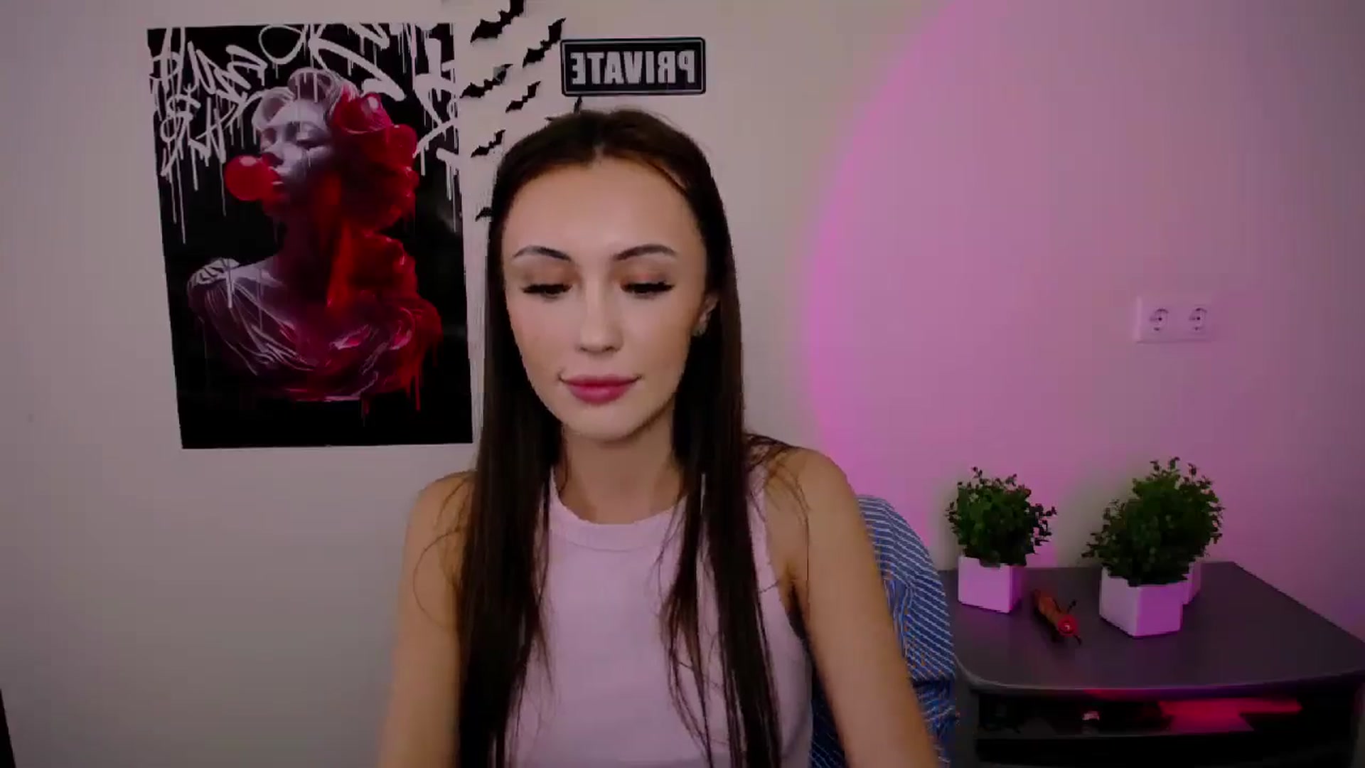 Gallery image thumbnail from Nikonara_'s myfreecams stream on, 04/20/2025, 14:21 image 7 of 20