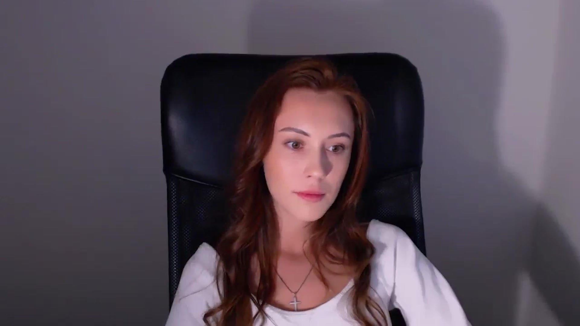 Gallery image thumbnail from Nikonara_'s myfreecams stream on, 06/16/2025, 18:08 image 15 of 20