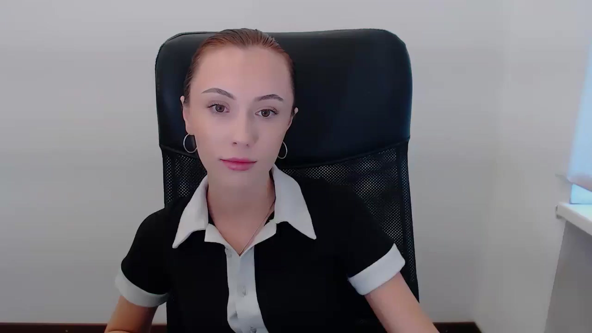 Gallery image thumbnail from Nikonara_'s myfreecams stream on, 06/17/2025, 15:46 image 8 of 20