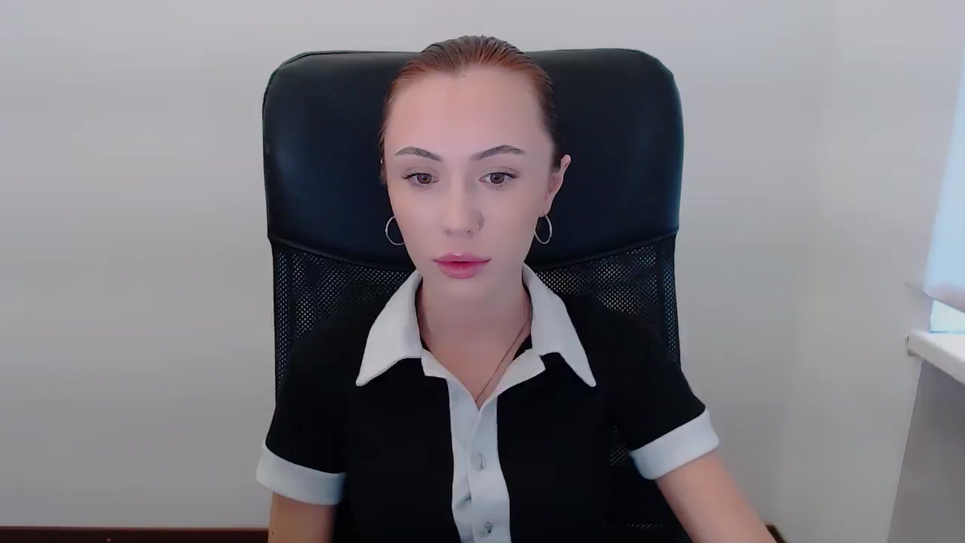 Gallery image thumbnail from Nikonara_'s myfreecams stream on, 06/17/2025, 15:46 image 2 of 20