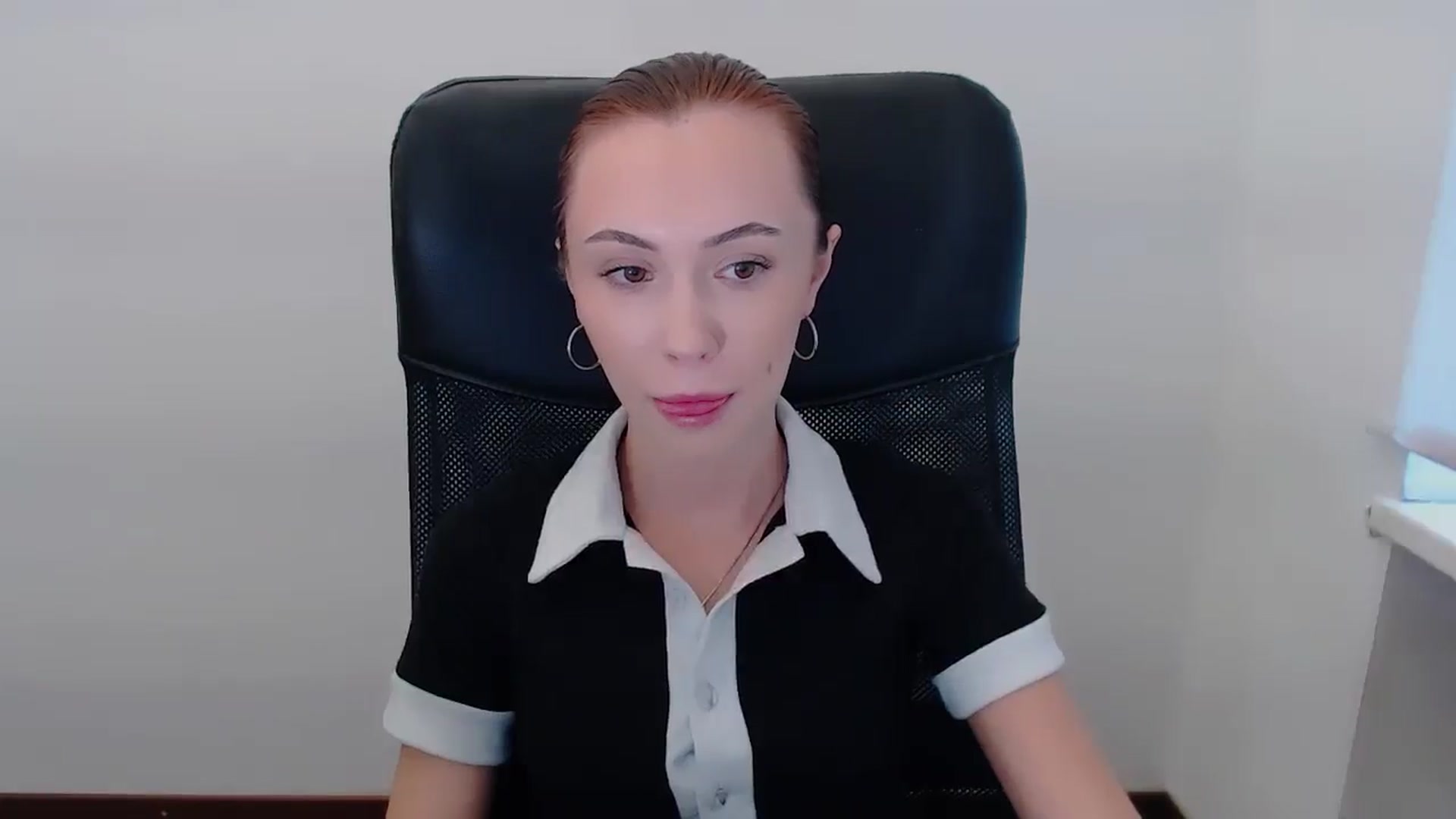 Gallery image thumbnail from Nikonara_'s myfreecams stream on, 06/17/2025, 15:46 image 4 of 20