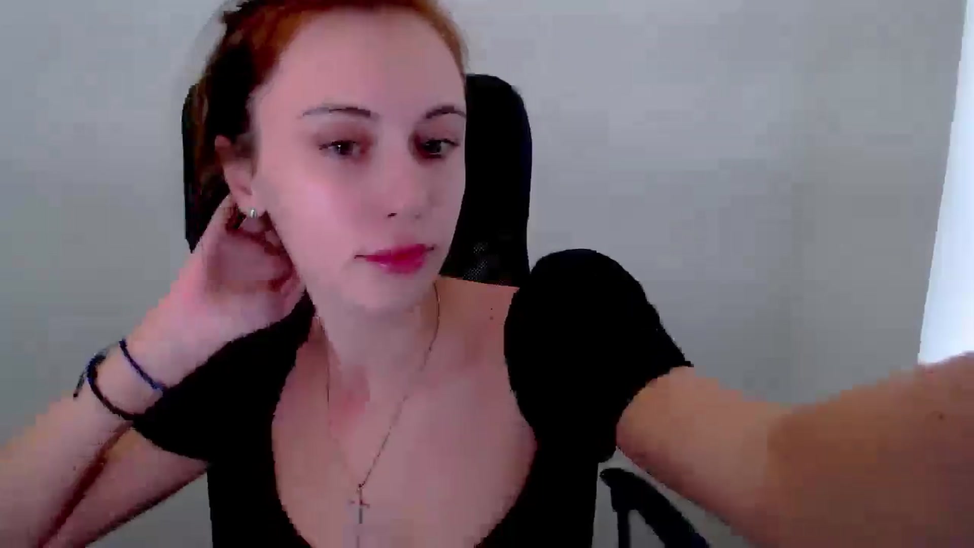 Gallery image thumbnail from Nikonara_'s myfreecams stream on, 07/01/2025, 12:24 image 16 of 20