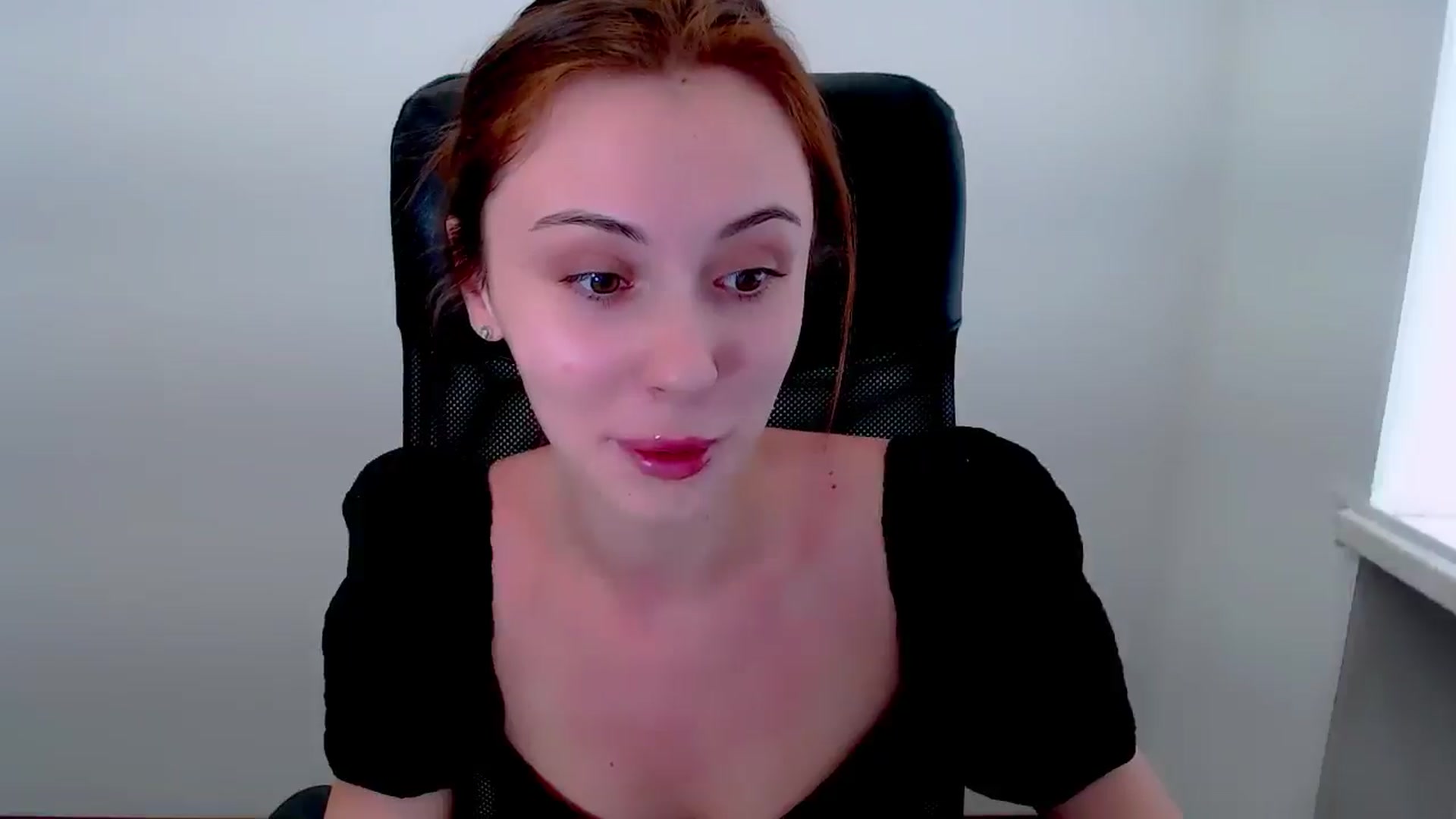 Gallery image thumbnail from Nikonara_'s myfreecams stream on, 07/01/2025, 13:07 image 15 of 20