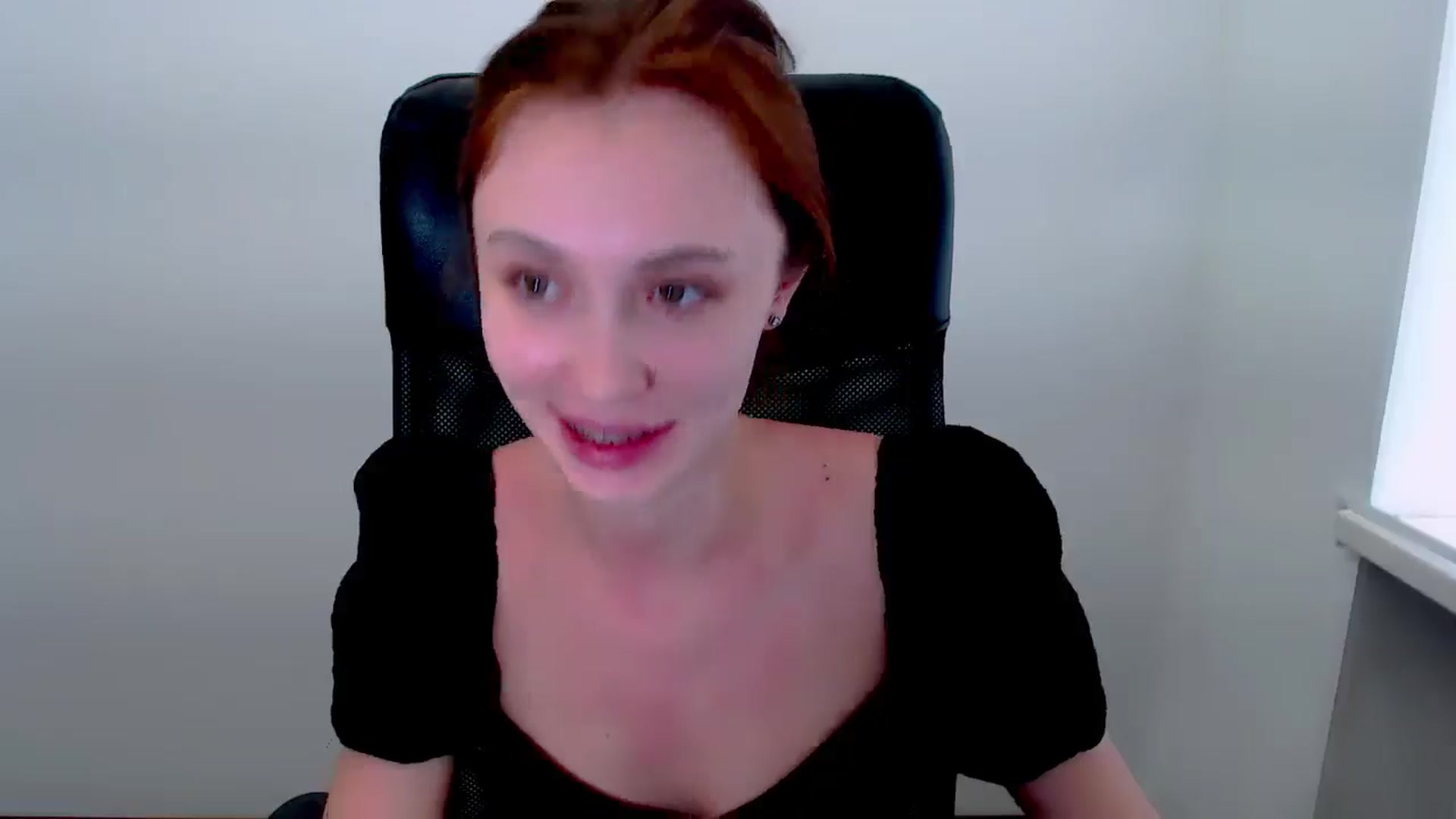 Gallery image thumbnail from Nikonara_'s myfreecams stream on, 07/01/2025, 13:07 image 11 of 20