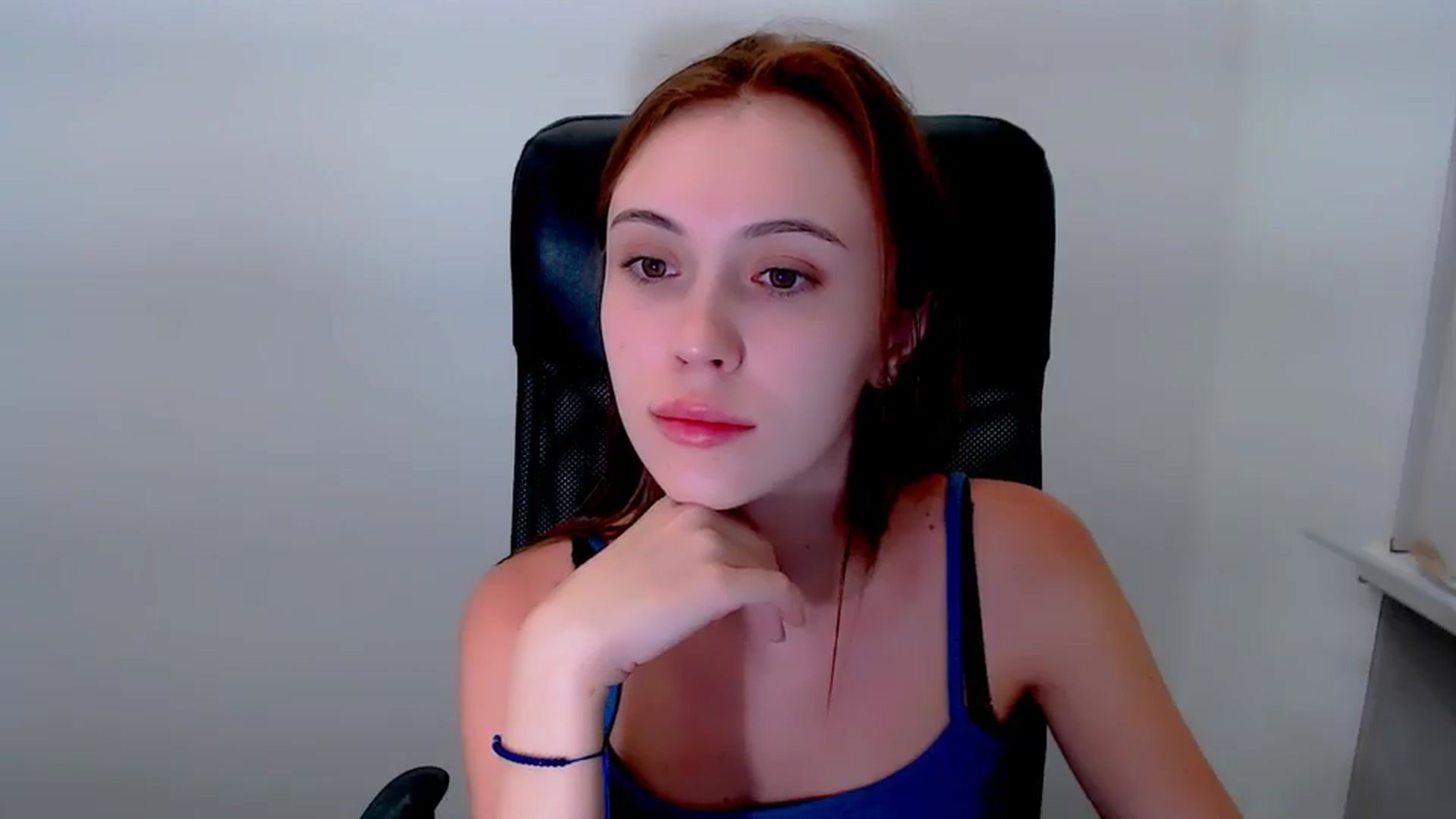 Gallery image thumbnail from Nikonara_'s myfreecams stream on, 07/01/2025, 18:05 image 19 of 20