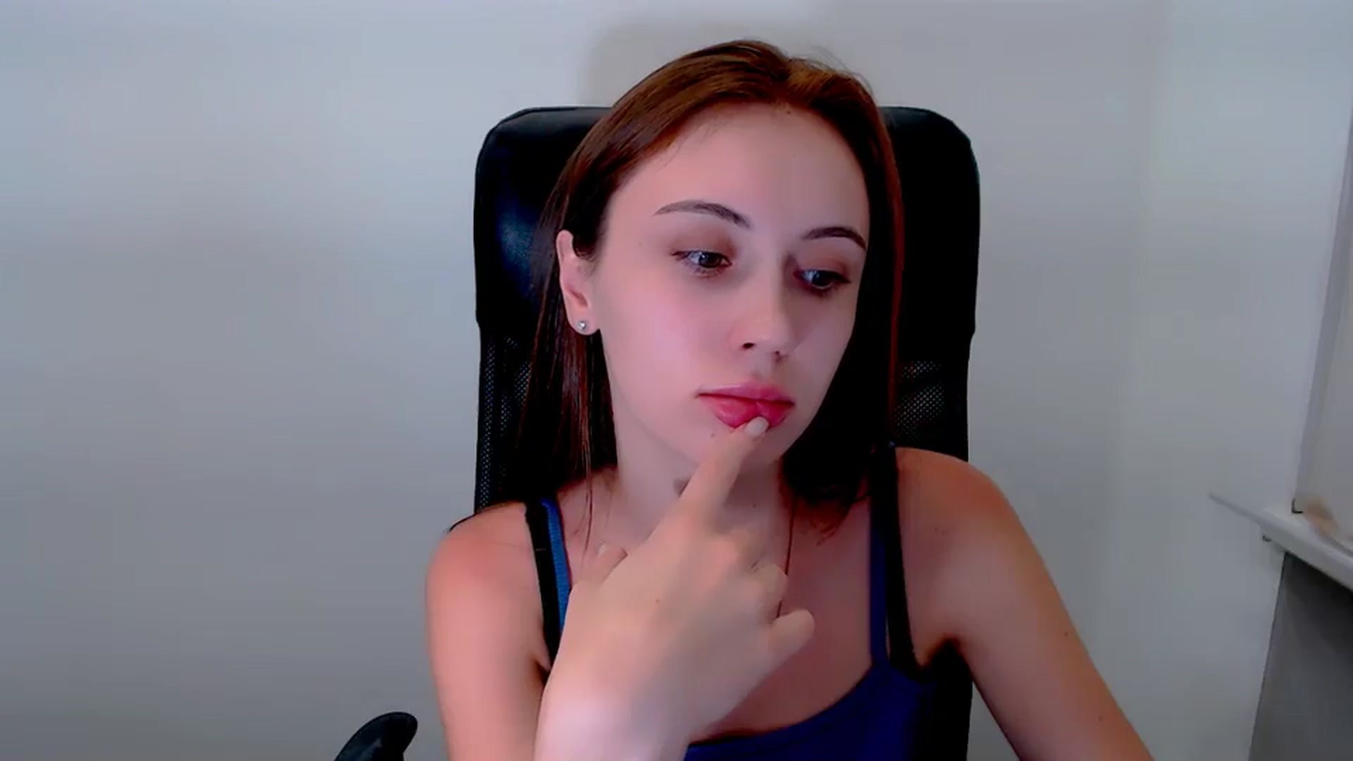 Gallery image thumbnail from Nikonara_'s myfreecams stream on, 07/01/2025, 18:05 image 20 of 20