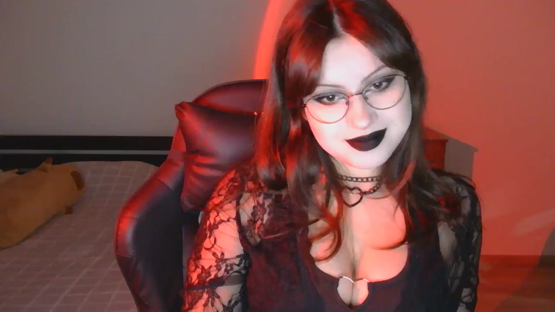 Gallery image thumbnail from NikssiKitty's myfreecams stream on, 03/27/2026, 18:38 image 4 of 20