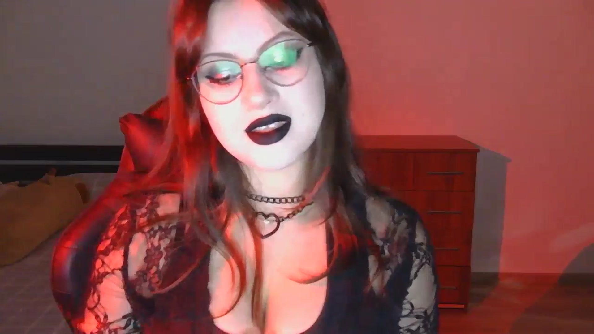 Gallery image thumbnail from NikssiKitty's myfreecams stream on, 03/27/2026, 18:38 image 2 of 20
