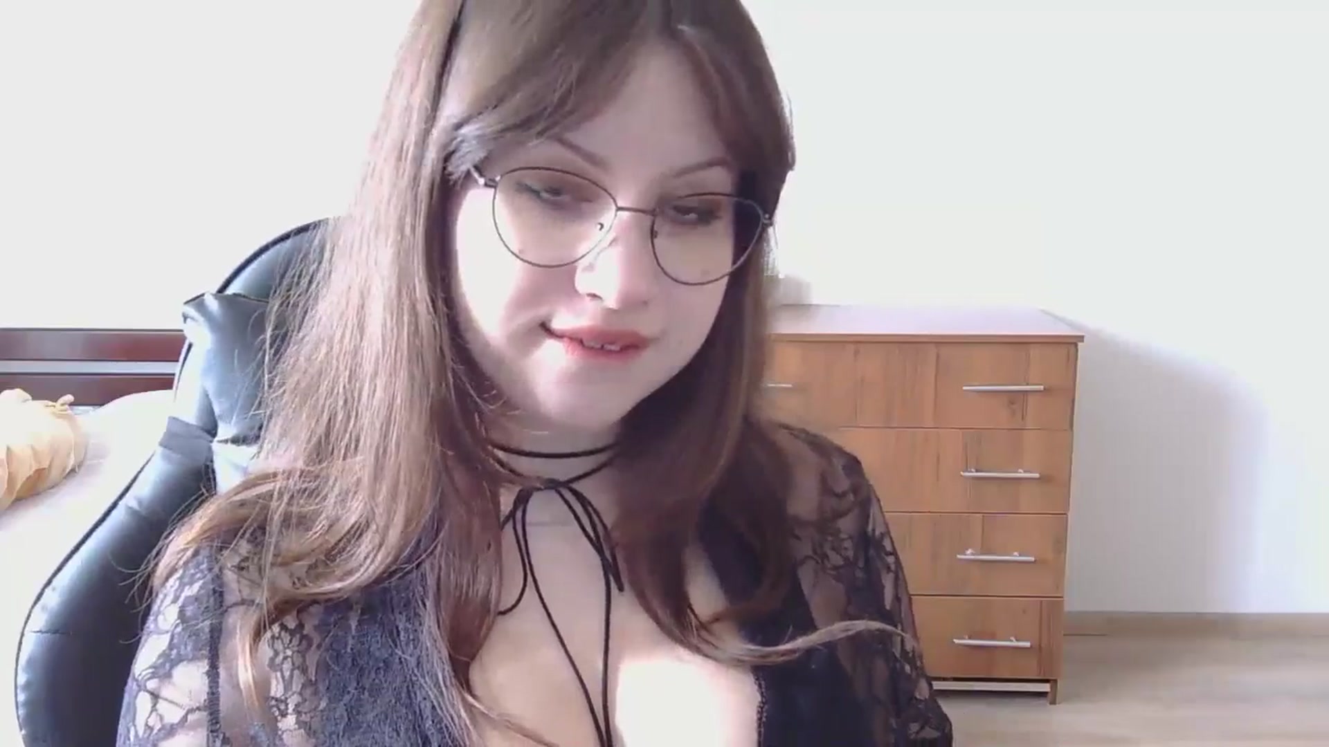 Gallery image thumbnail from NikssiKitty's myfreecams stream on, 04/03/2026, 14:35 image 6 of 20