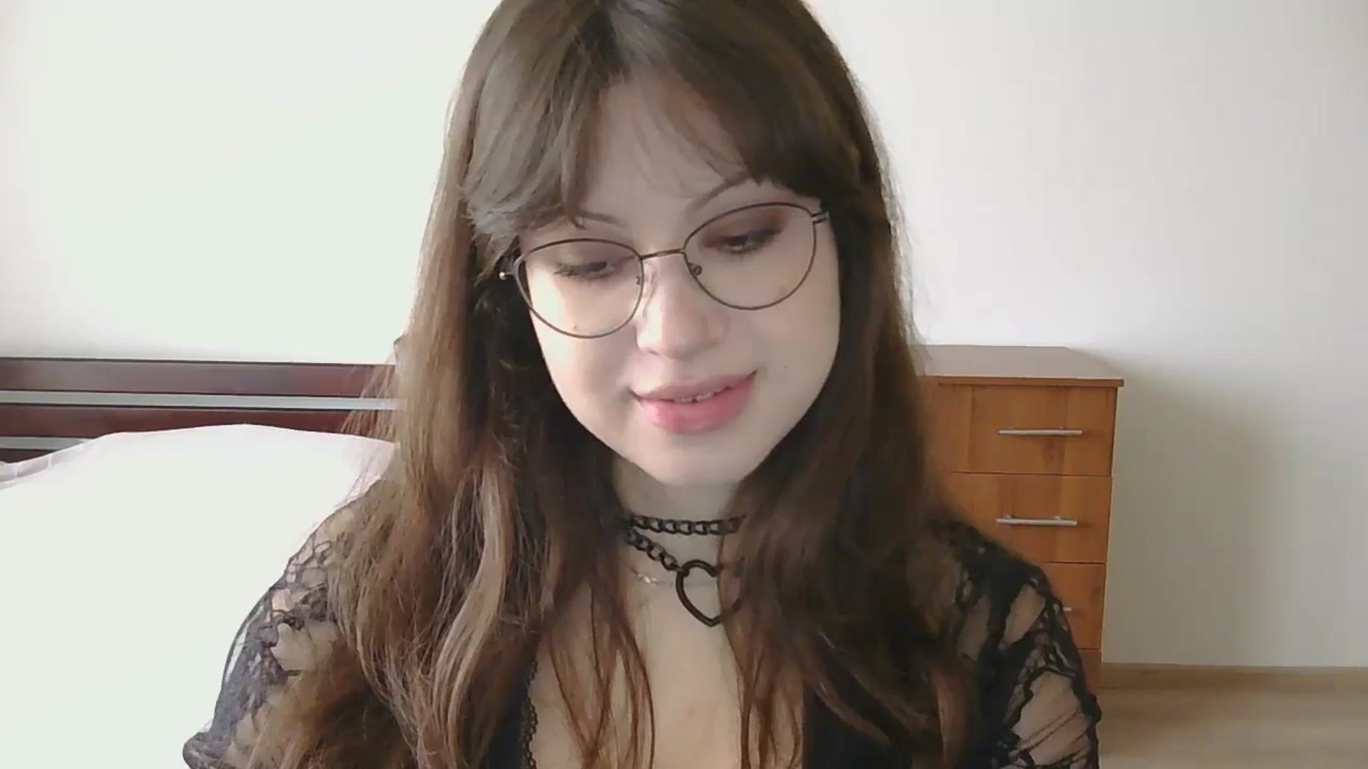 Gallery image thumbnail from NikssiKitty's myfreecams stream on, 04/06/2026, 14:02 image 4 of 20
