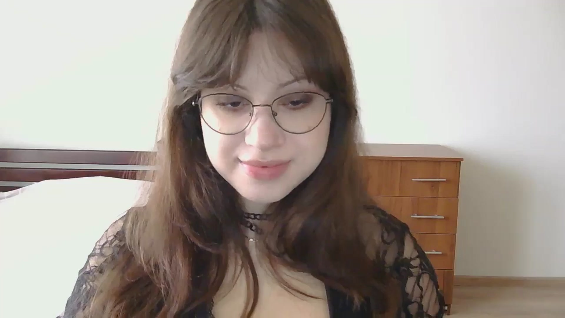 Gallery image thumbnail from NikssiKitty's myfreecams stream on, 04/06/2026, 14:02 image 2 of 20