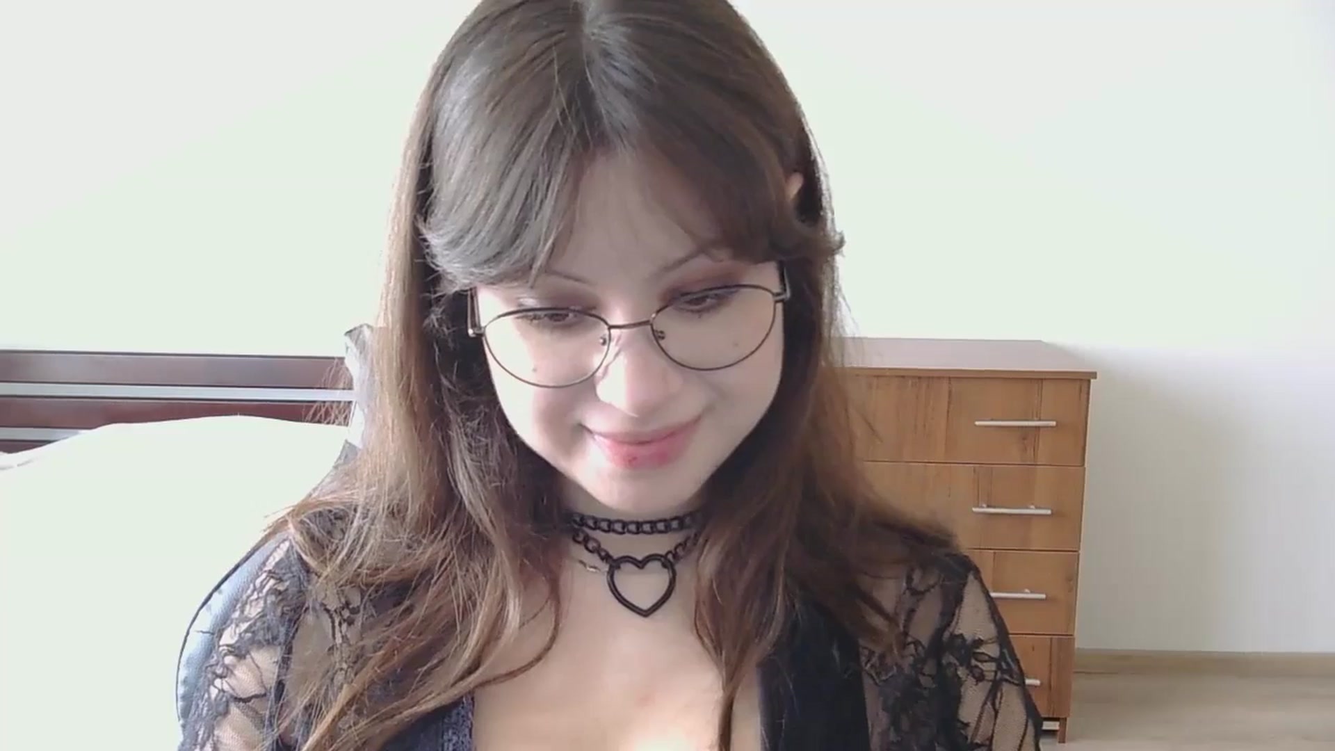 Gallery image thumbnail from NikssiKitty's myfreecams stream on, 04/06/2026, 14:02 image 19 of 20