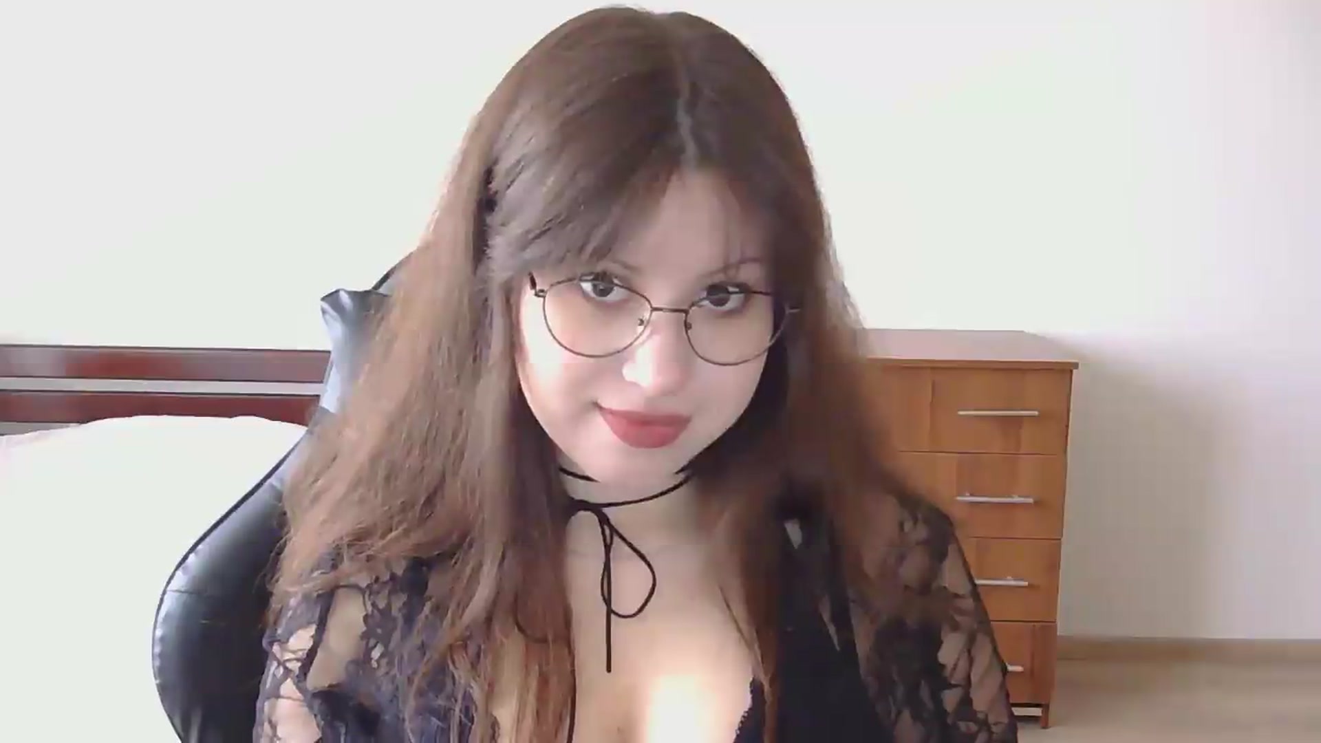 Gallery image thumbnail from NikssiKitty's myfreecams stream on, 04/11/2026, 14:56 image 10 of 20