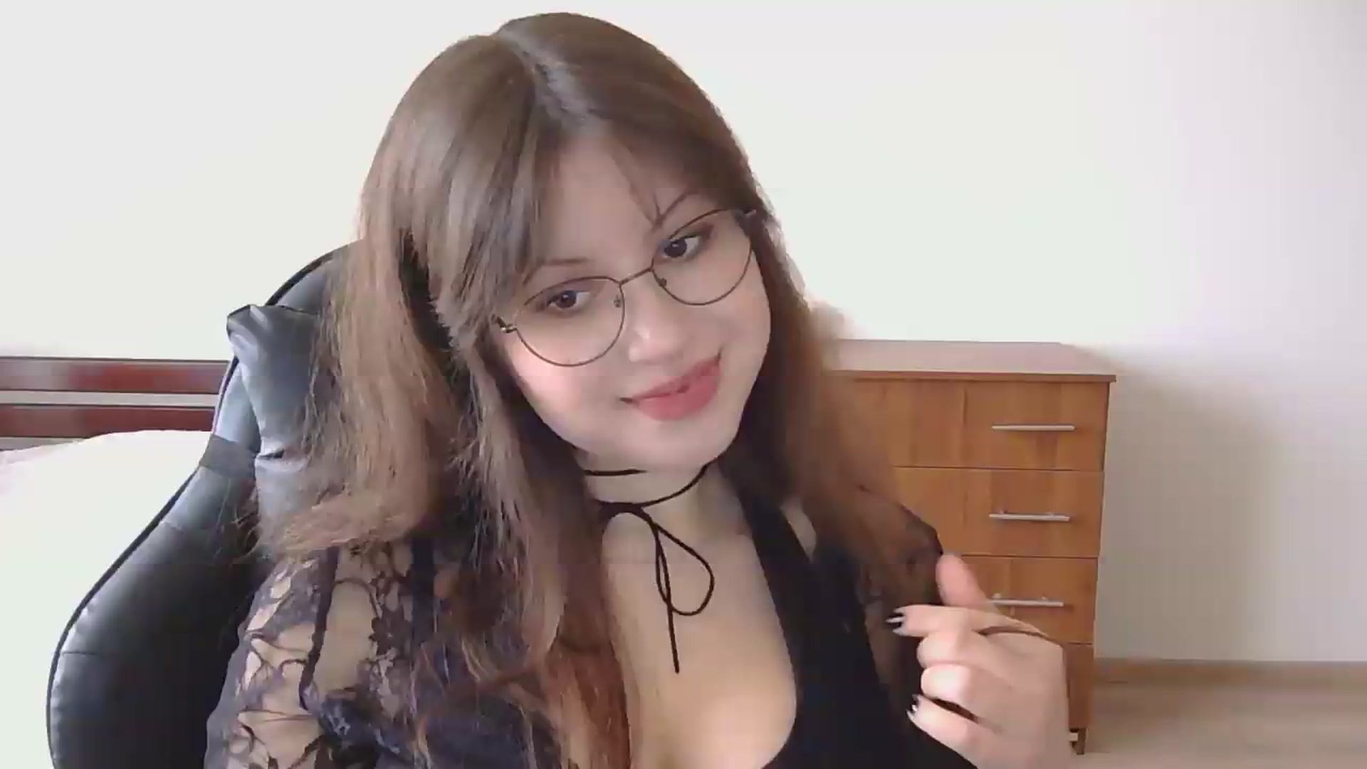 Gallery image thumbnail from NikssiKitty's myfreecams stream on, 04/11/2026, 14:56 image 11 of 20