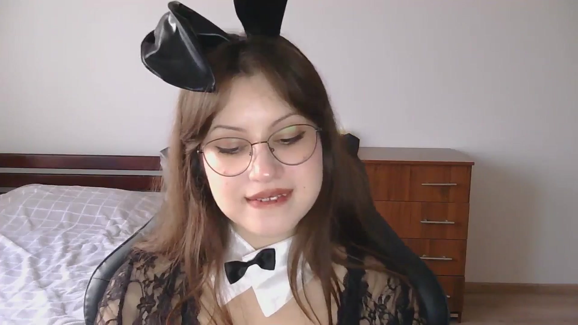 Gallery image thumbnail from NikssiKitty's myfreecams stream on, 04/13/2026, 17:22 image 4 of 20