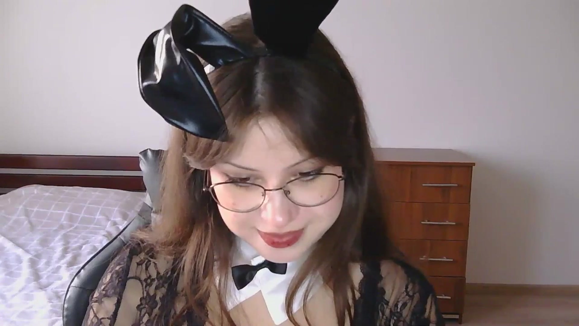 Gallery image thumbnail from NikssiKitty's myfreecams stream on, 04/13/2026, 17:22 image 2 of 20