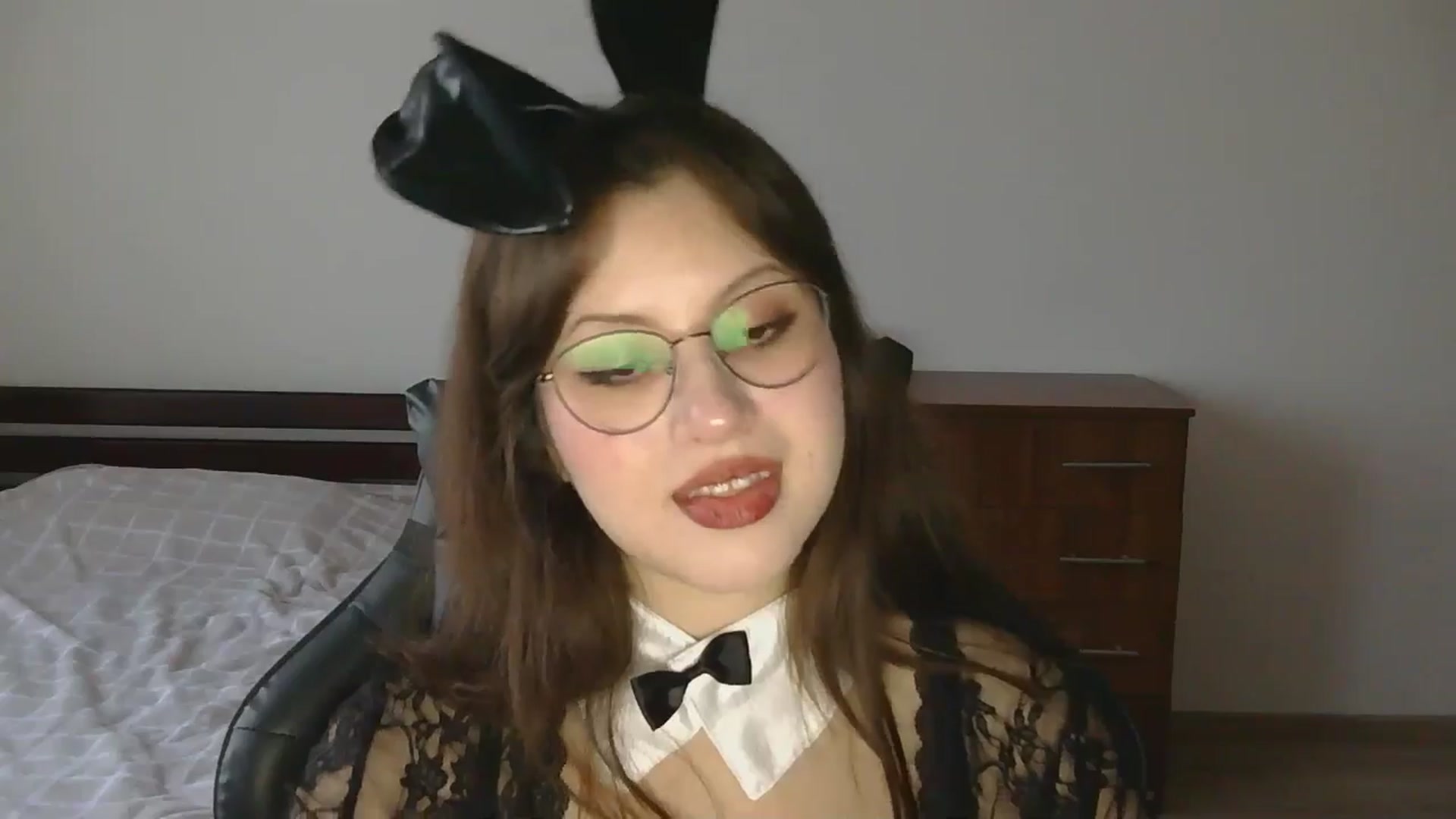 Gallery image thumbnail from NikssiKitty's myfreecams stream on, 04/13/2026, 17:22 image 12 of 20