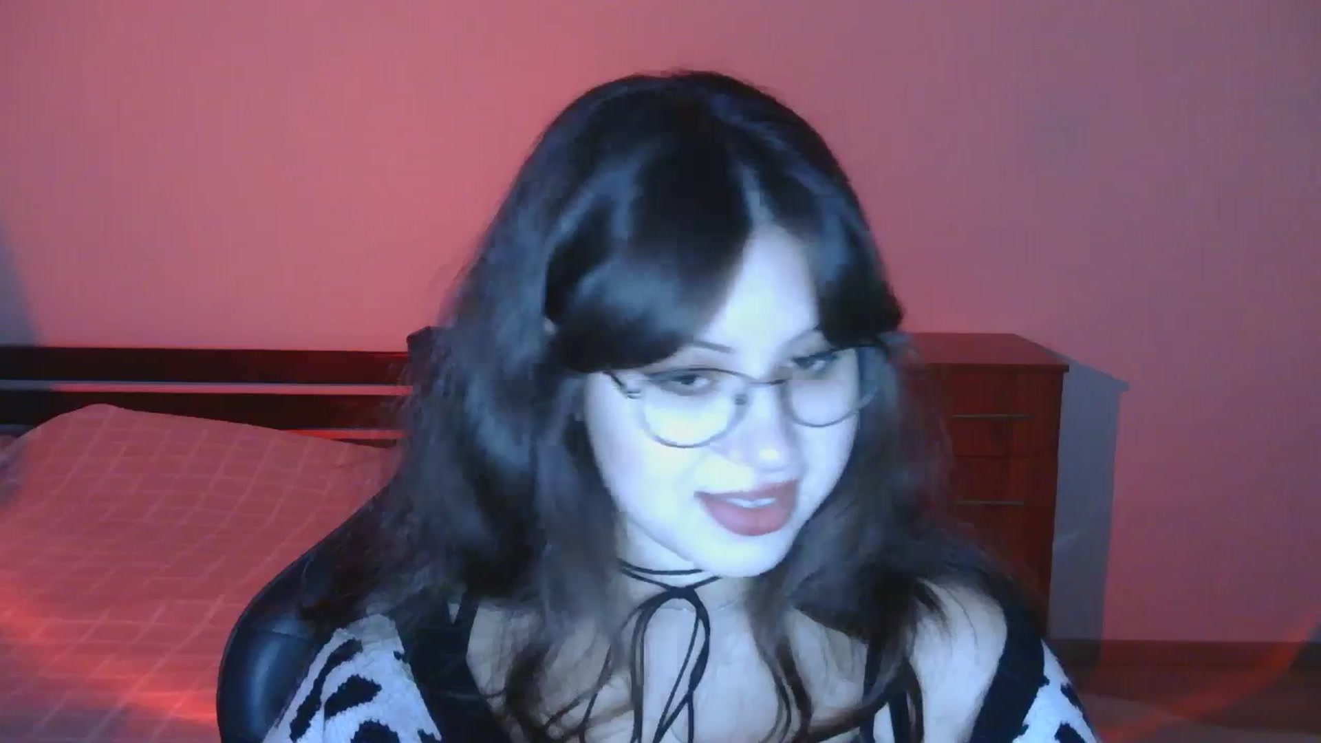 Gallery image thumbnail from NikssiKitty's myfreecams stream on, 04/20/2026, 18:25 image 19 of 20
