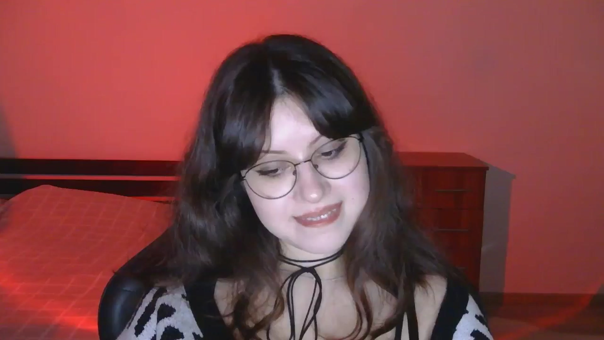 Gallery image thumbnail from NikssiKitty's myfreecams stream on, 04/20/2026, 18:25 image 18 of 20