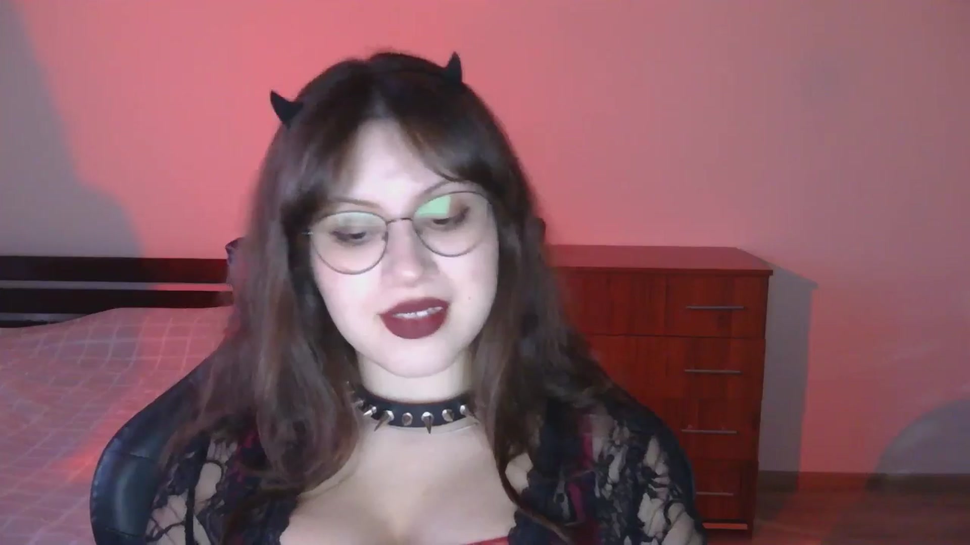 Gallery image thumbnail from NikssiKitty's myfreecams stream on, 04/22/2026, 19:08 image 4 of 20