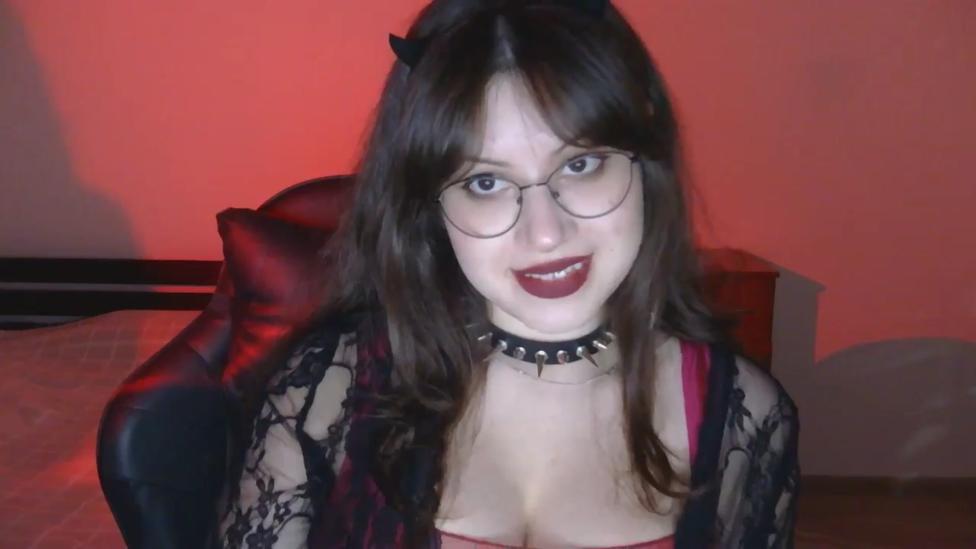 Gallery image thumbnail from NikssiKitty's myfreecams stream on, 04/22/2026, 19:08 image 19 of 20