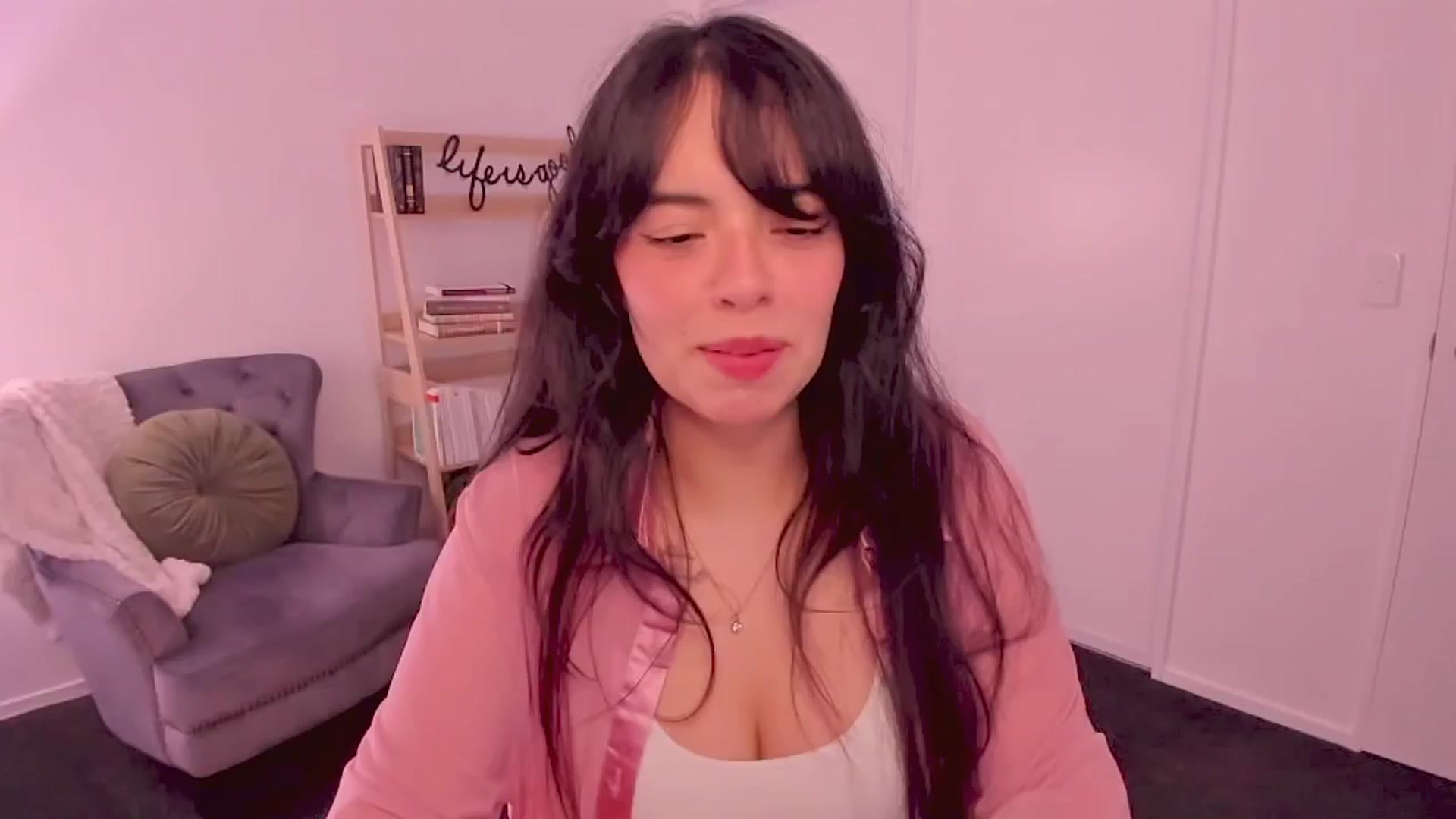 Gallery image thumbnail from NinaDeLaCruz's myfreecams stream on, 09/14/2025, 04:08 image 17 of 20