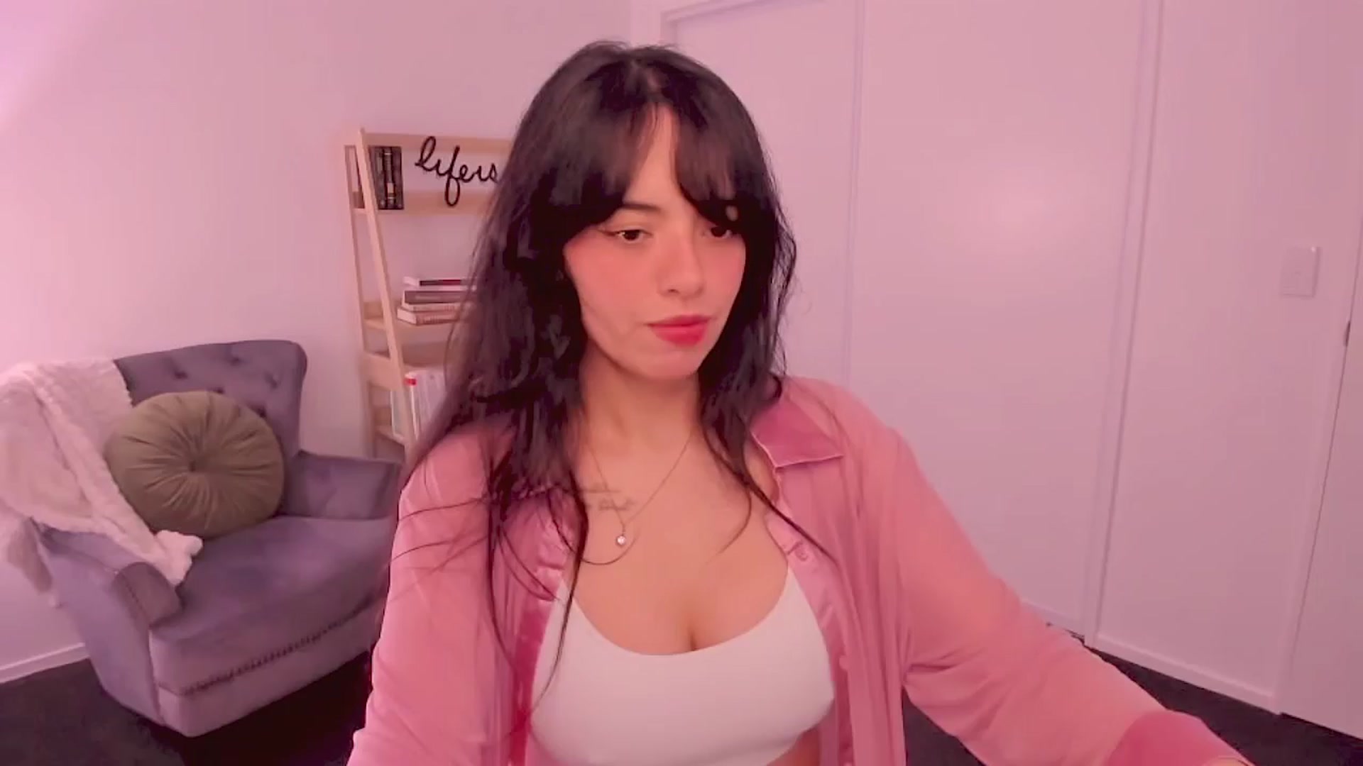Gallery image thumbnail from NinaDeLaCruz's myfreecams stream on, 09/14/2025, 04:08 image 15 of 20